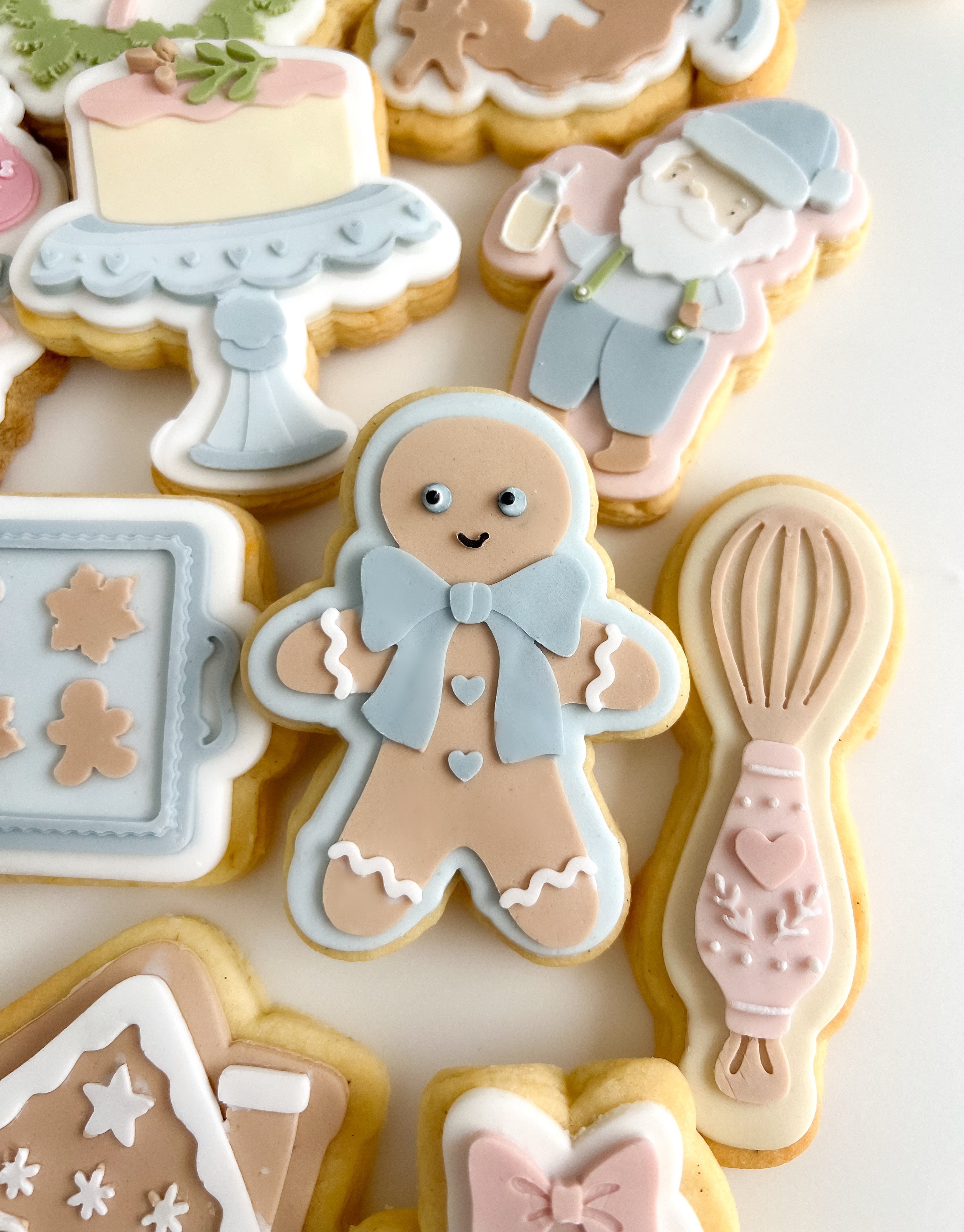 Gingerbread man V2 debosser and cutter