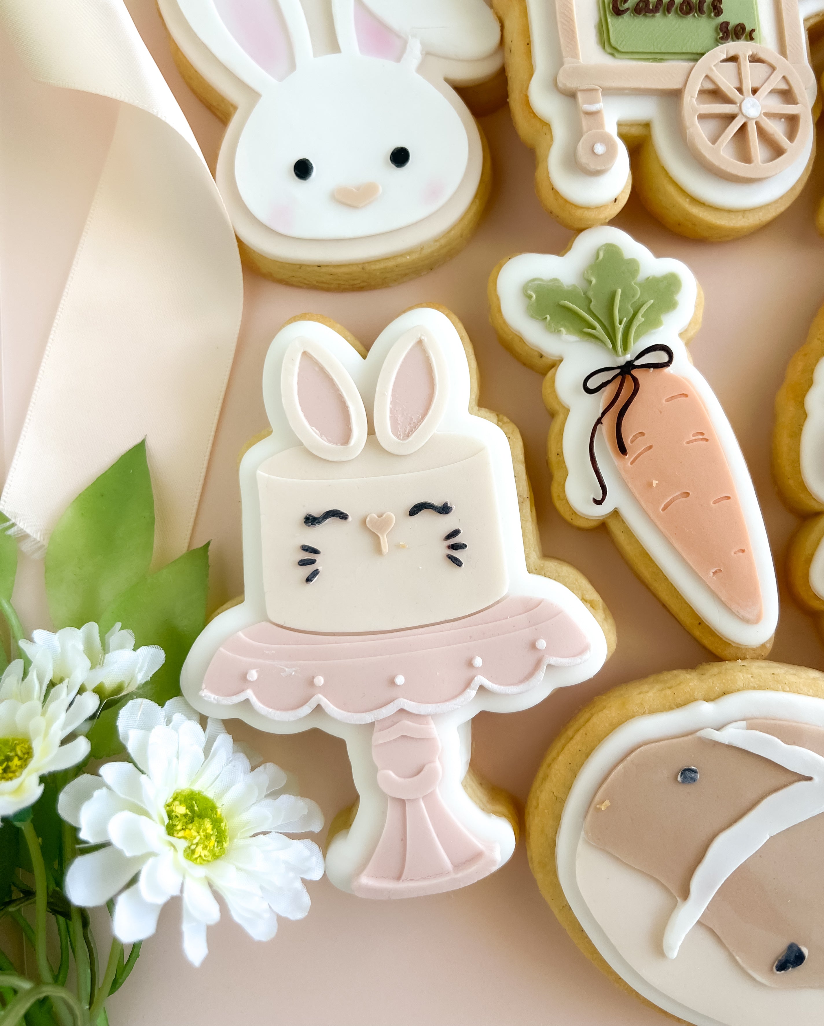 Bunny cake V2 debosser and cutter