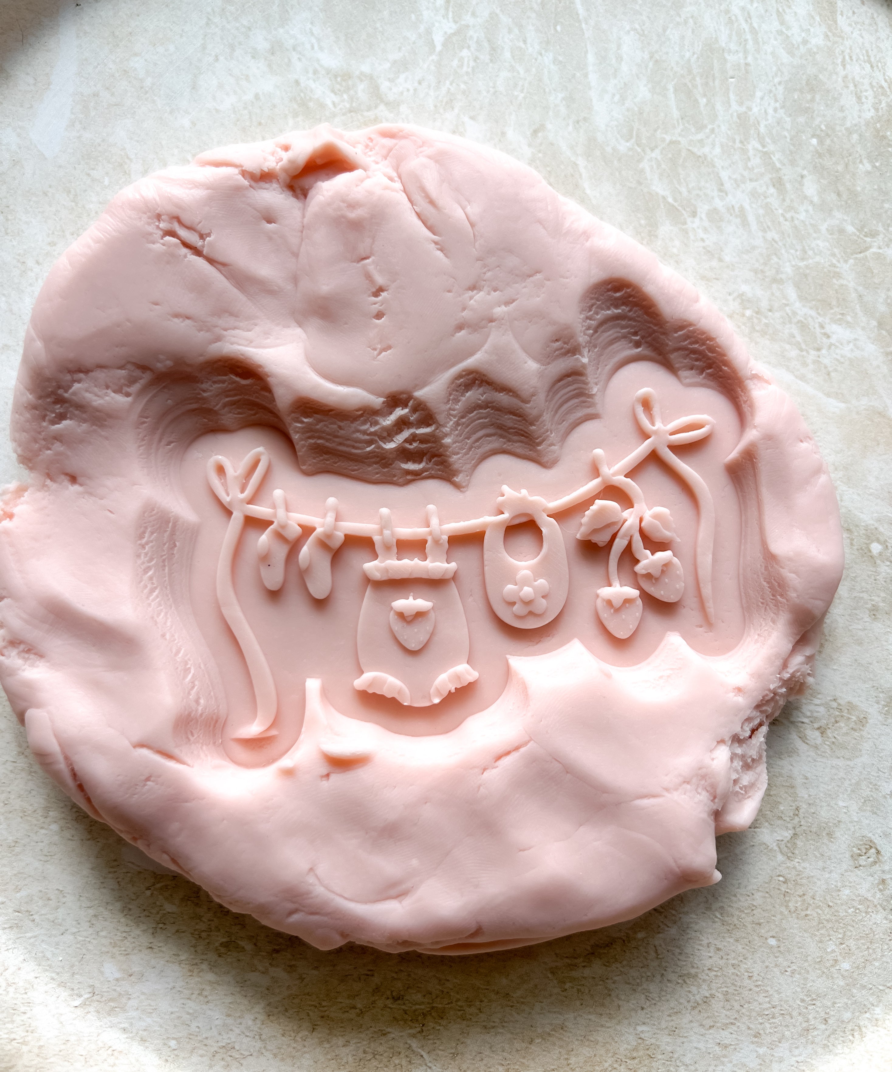 Berry baby clothesline debosser and cutter