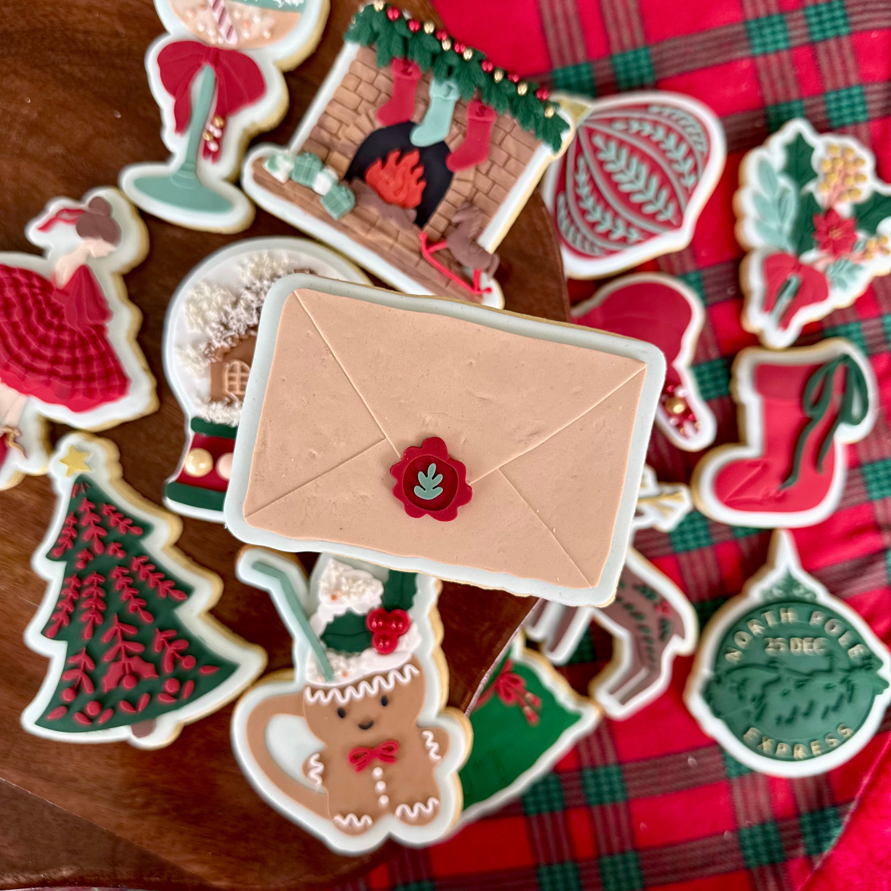 Christmas letter debosser and cutter