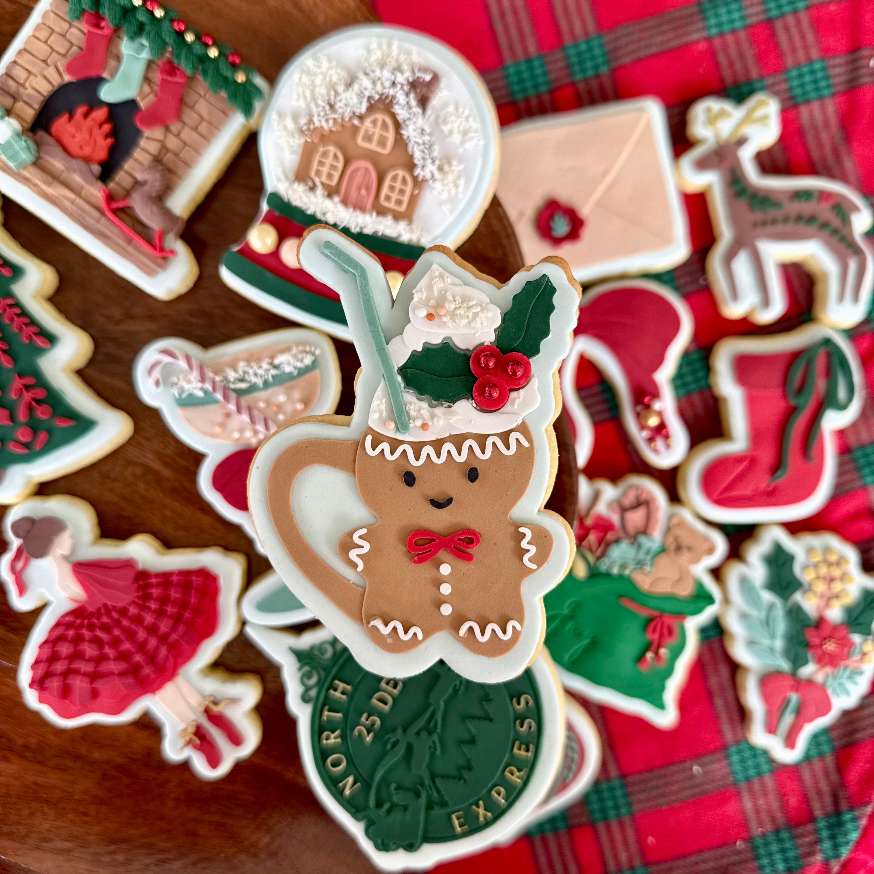 Gingerbread cup debosser and cutter