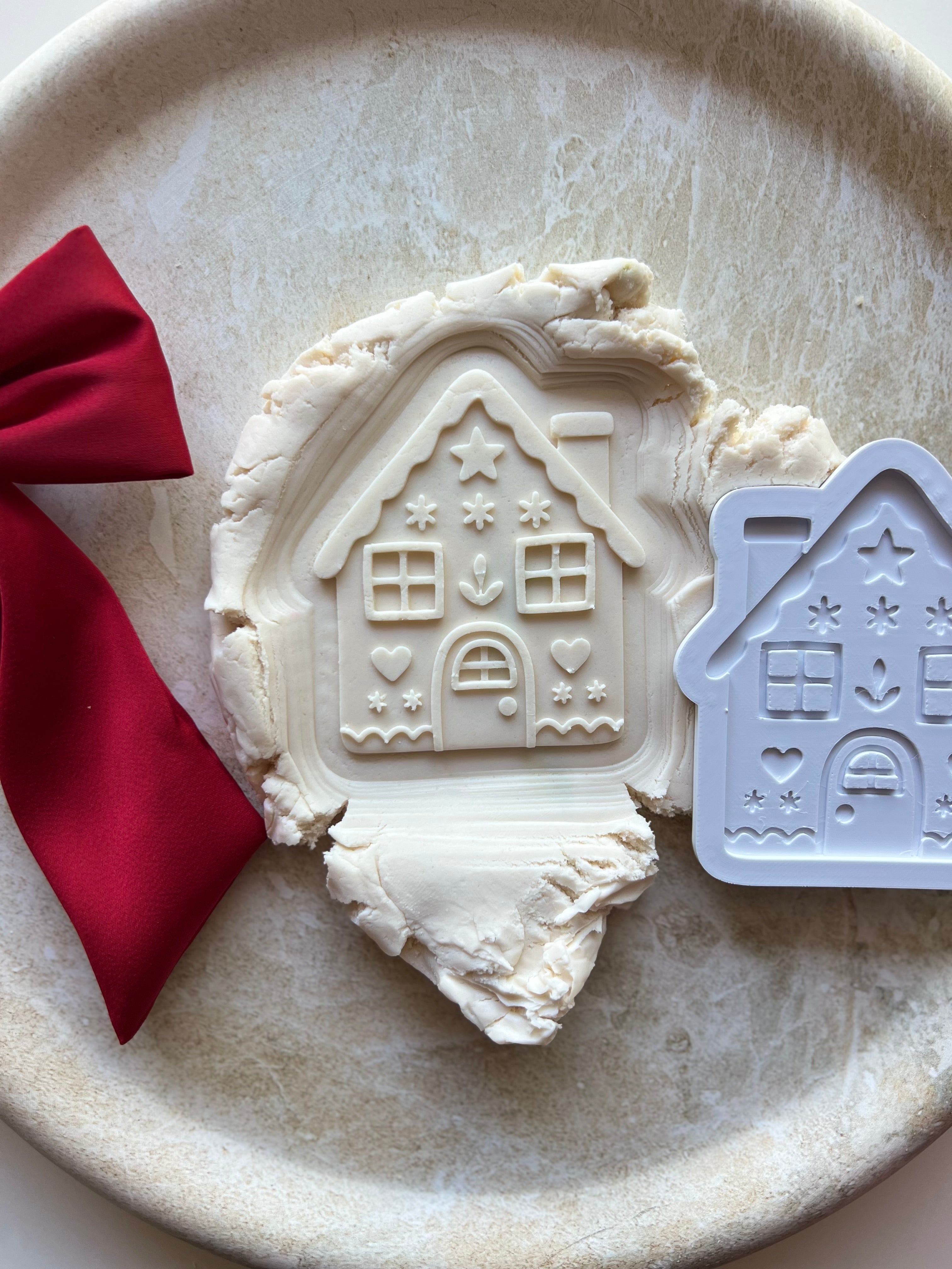 Gingerbread house V2 debosser and cutter