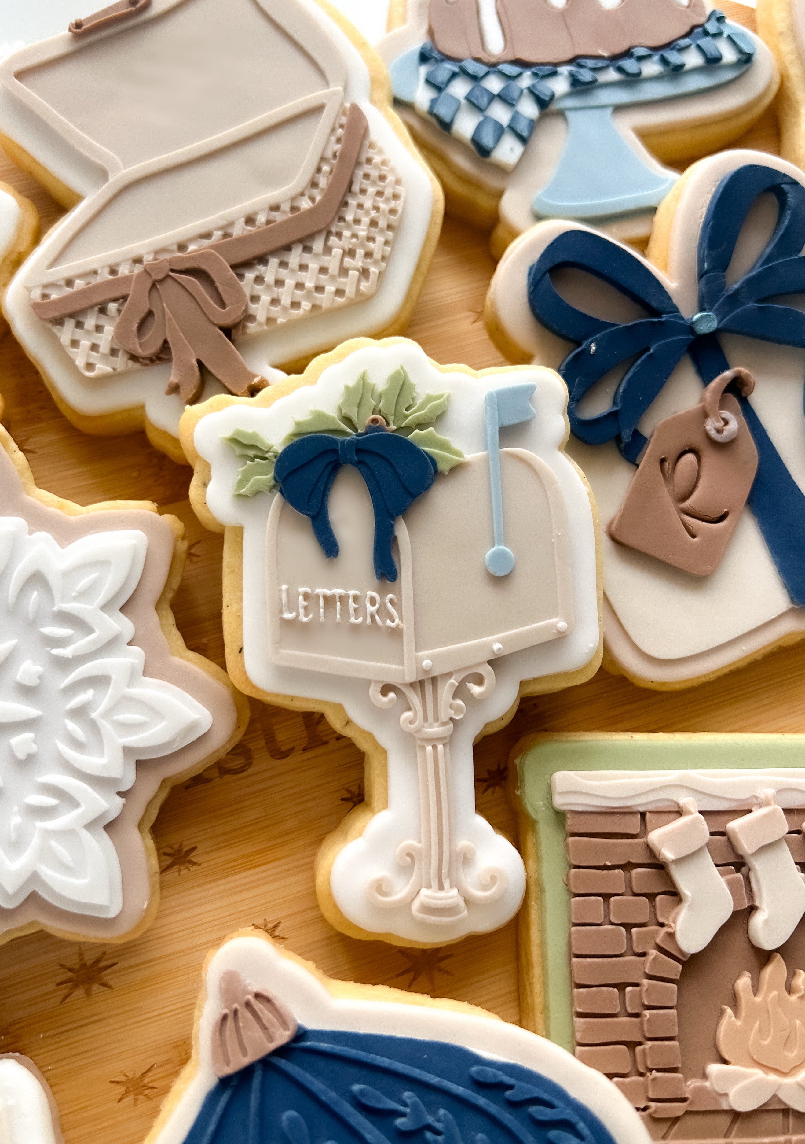 Vintage mailbox debosser and cutter