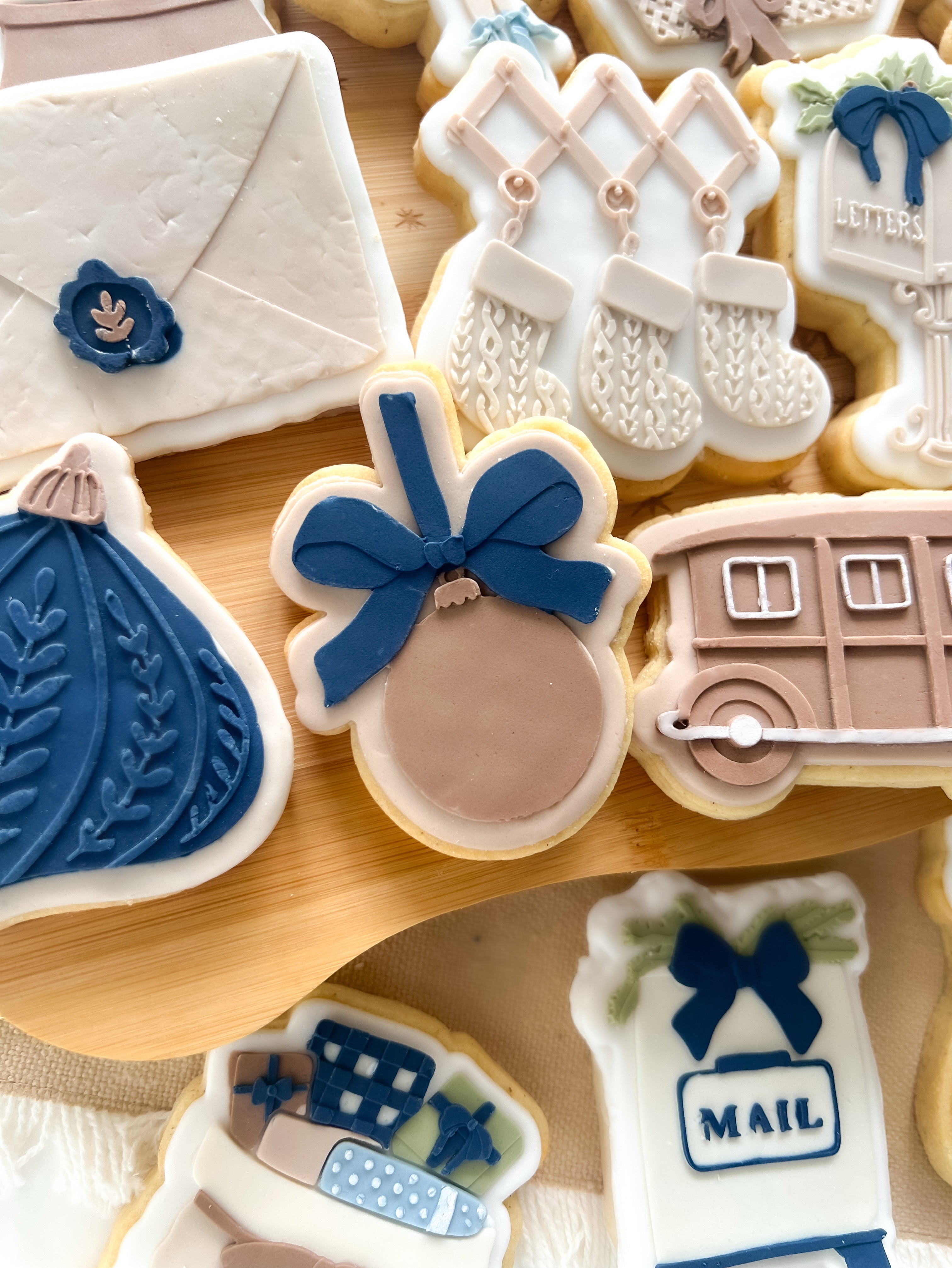 Bauble with bow debosser and cutter