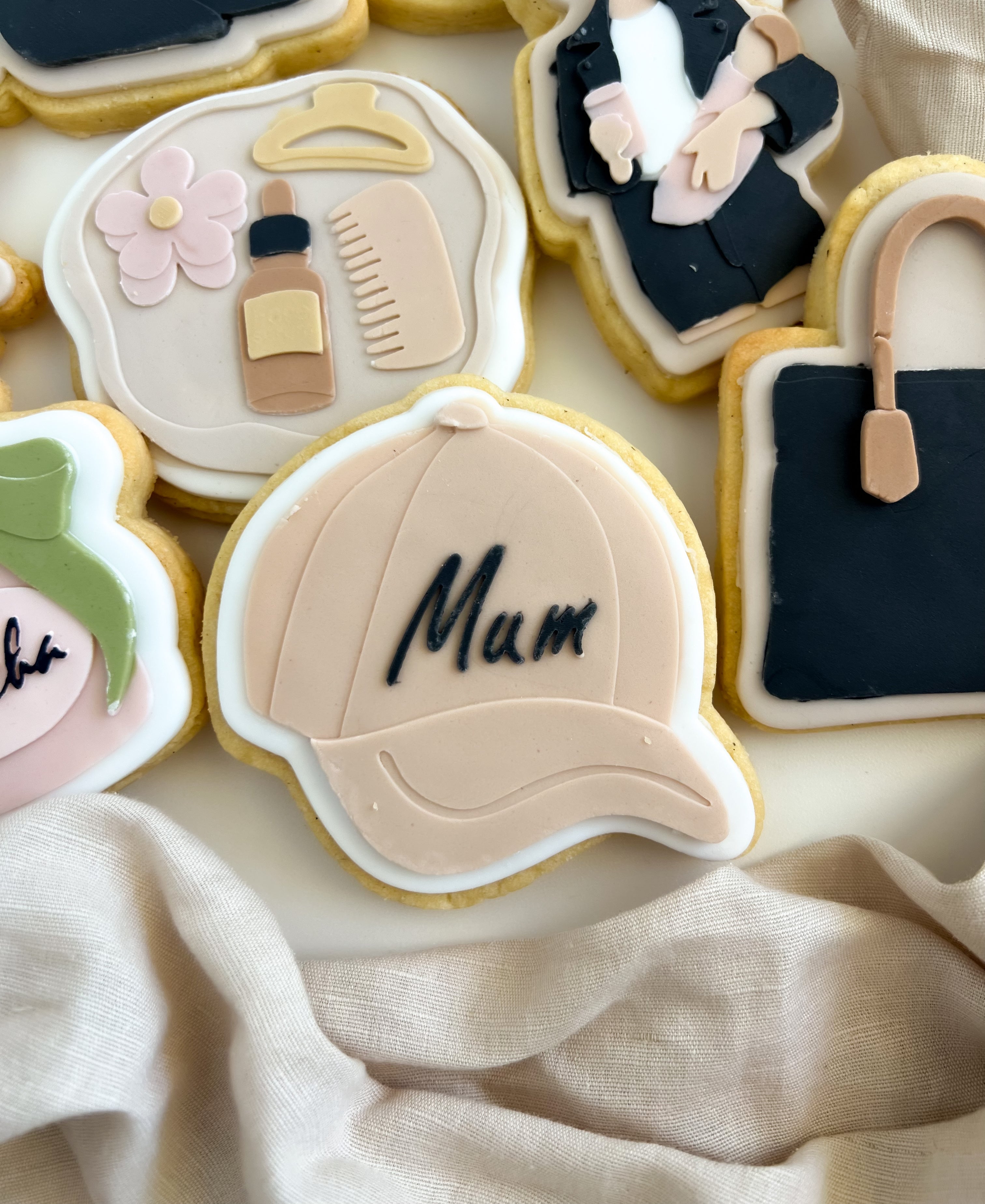 Mum cap debosser and cutter