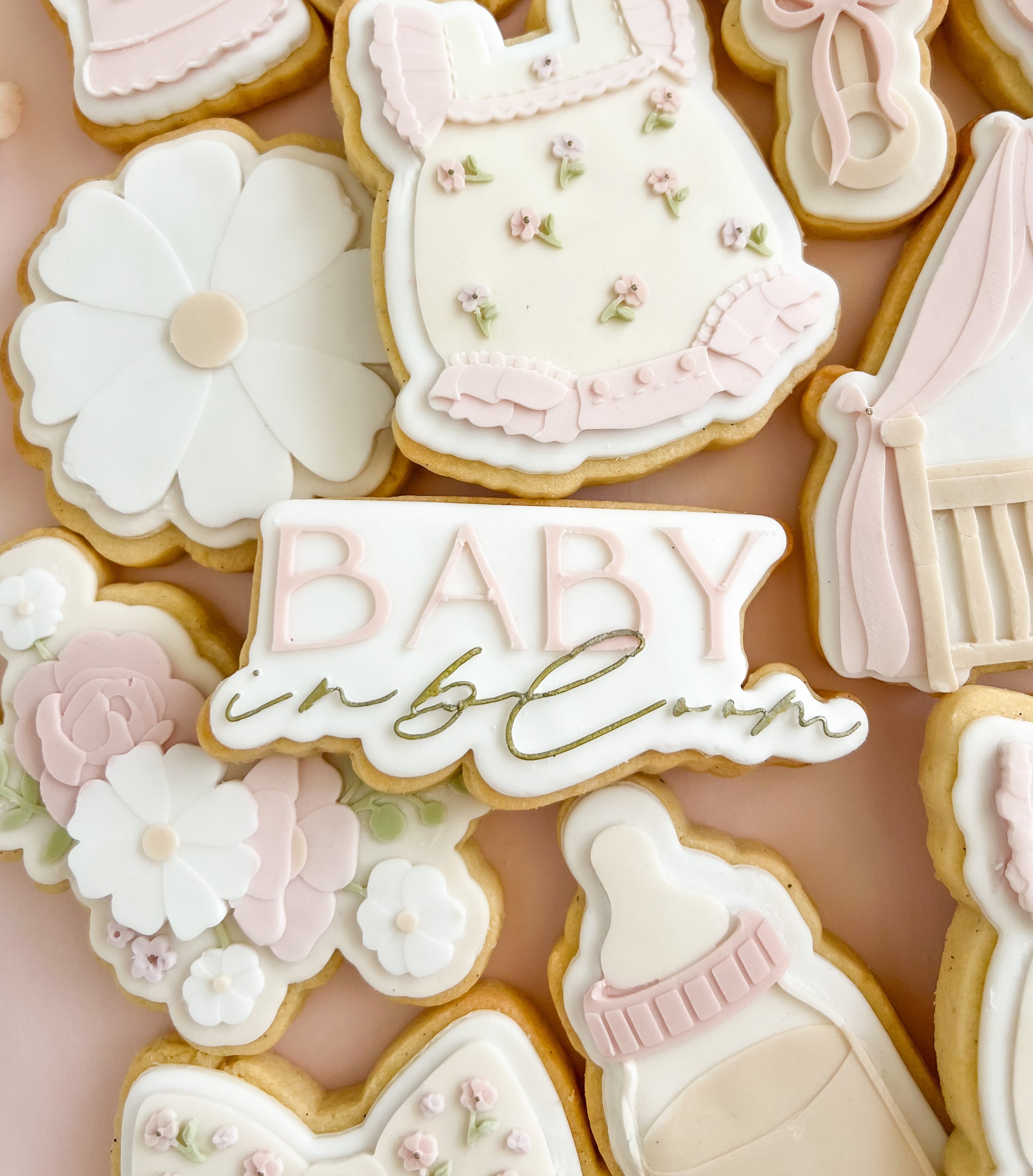 Elegant/ plain baby in bloom debosser and cutter