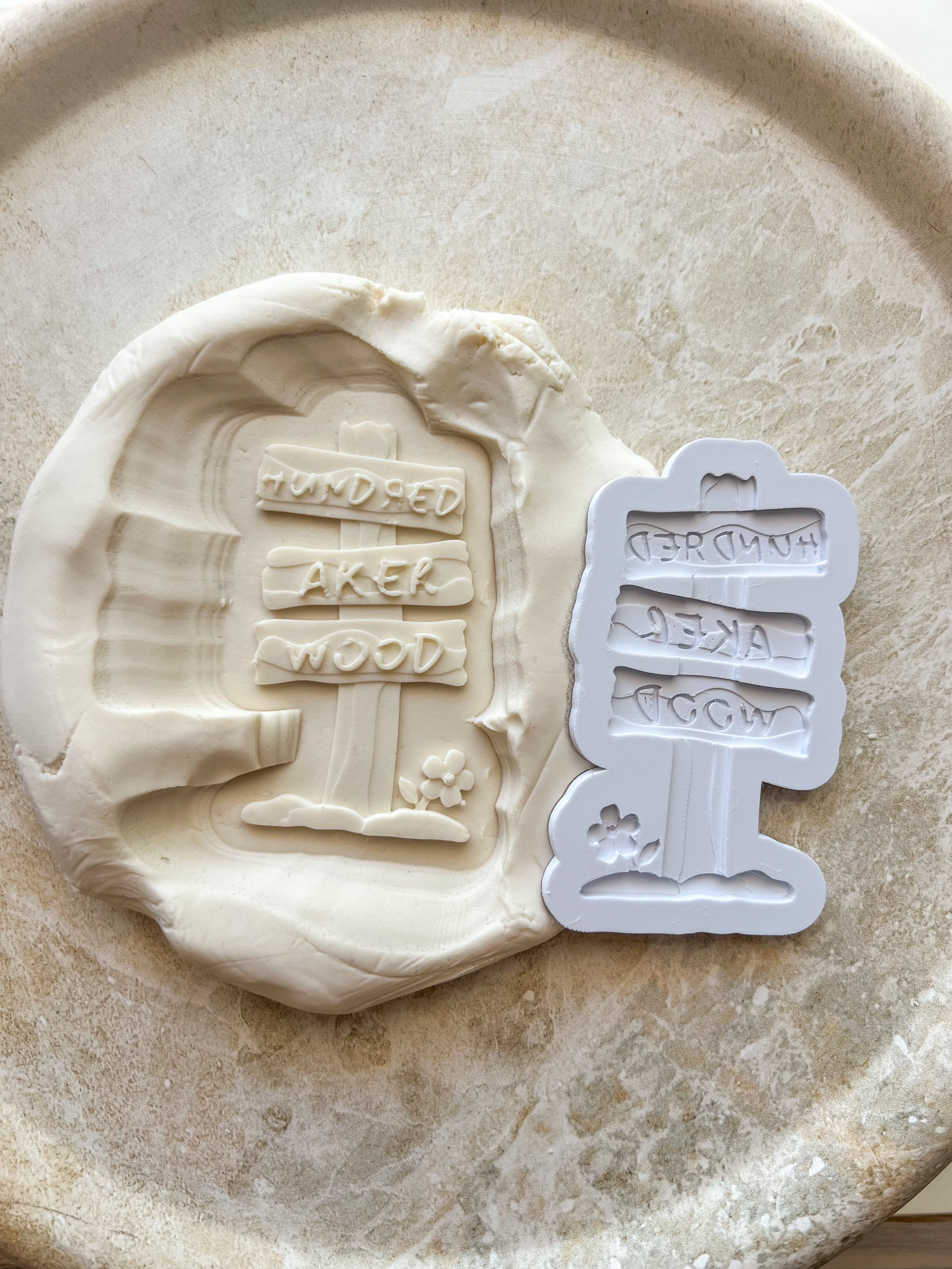 Hundred aker sign debosser and cutter