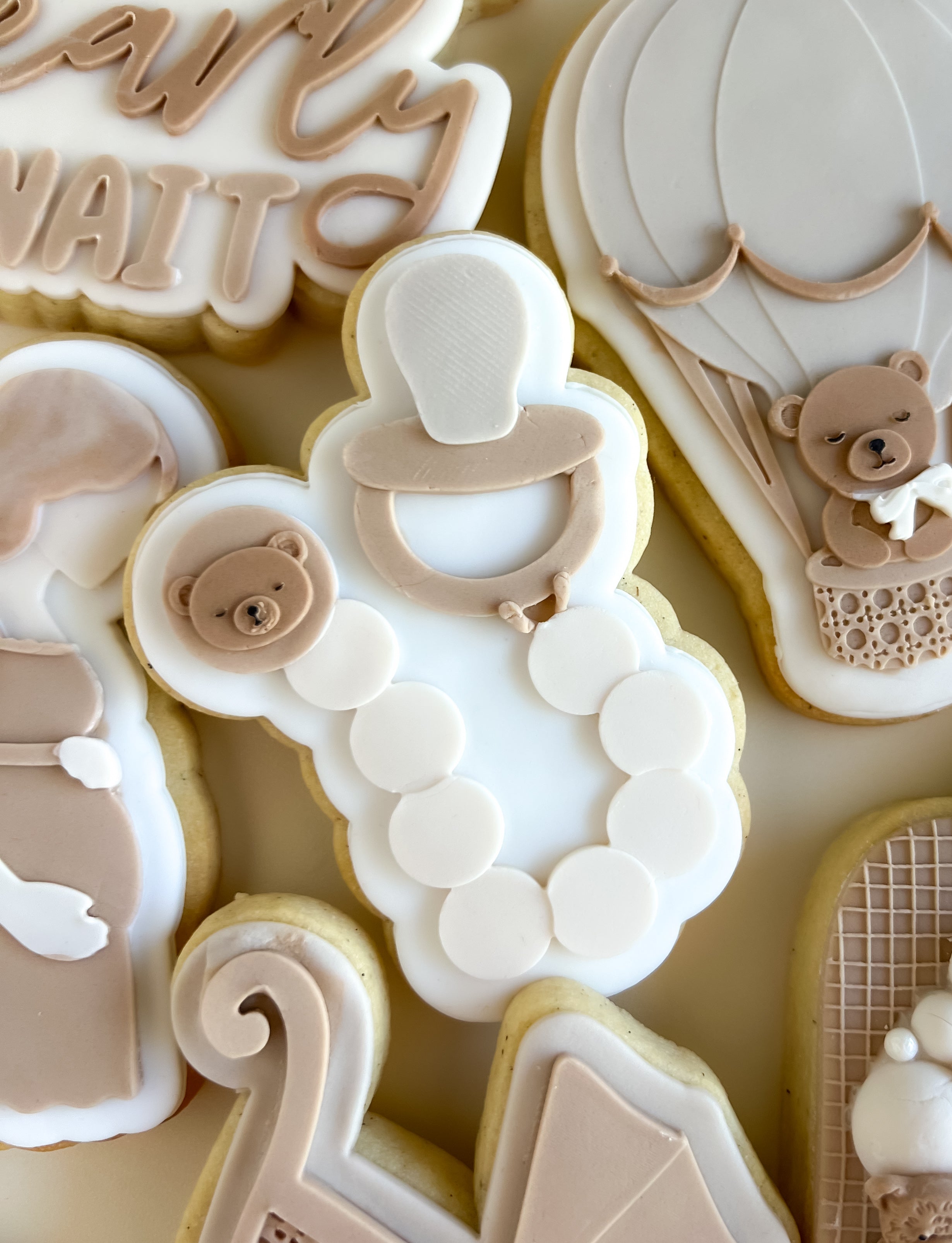 Bear dummy/ pacifier debosser and cutter