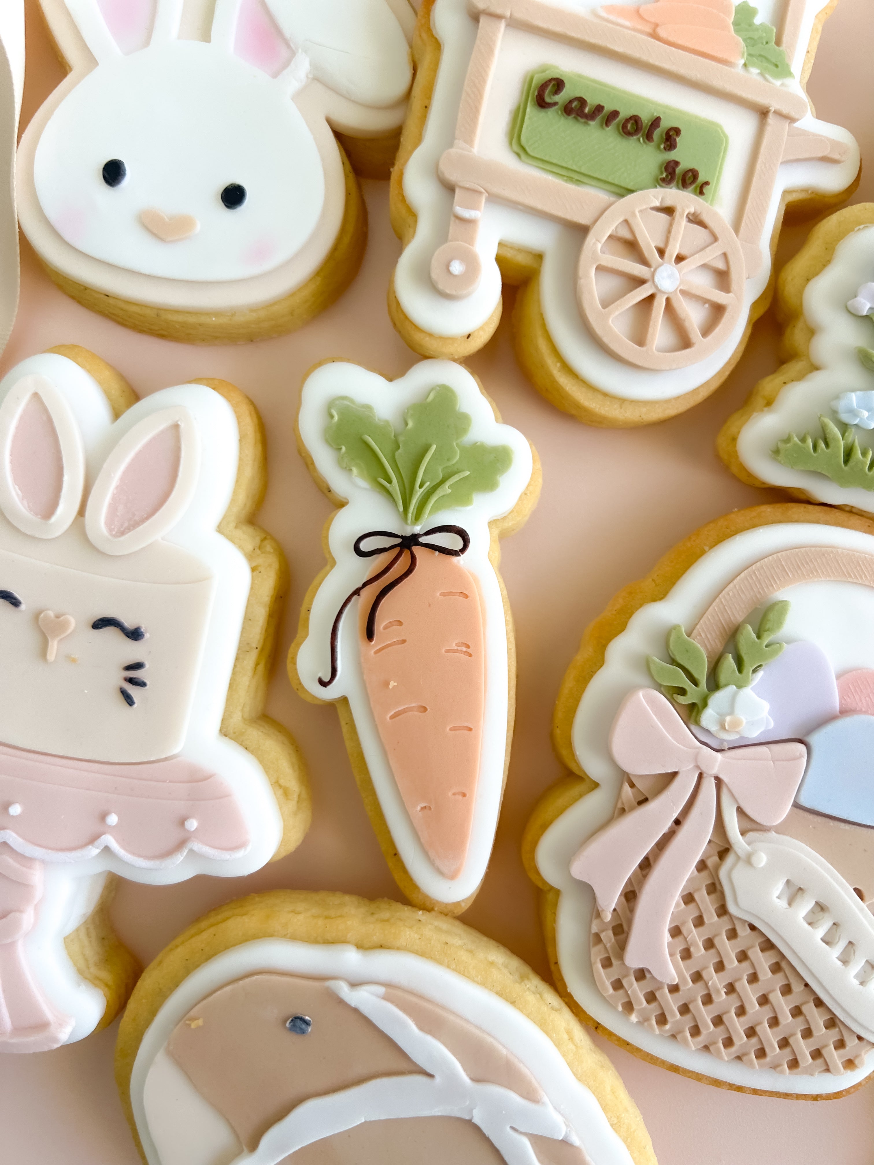 Carrot with bow debosser and cutter