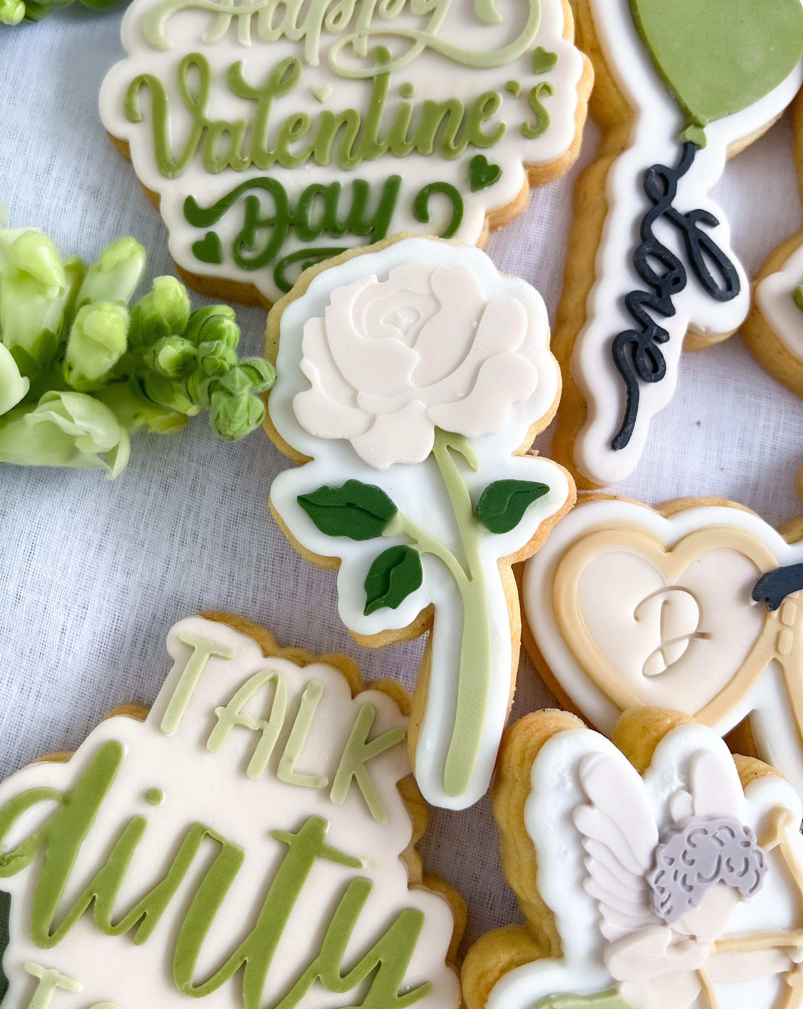 Single rose debosser and cutter