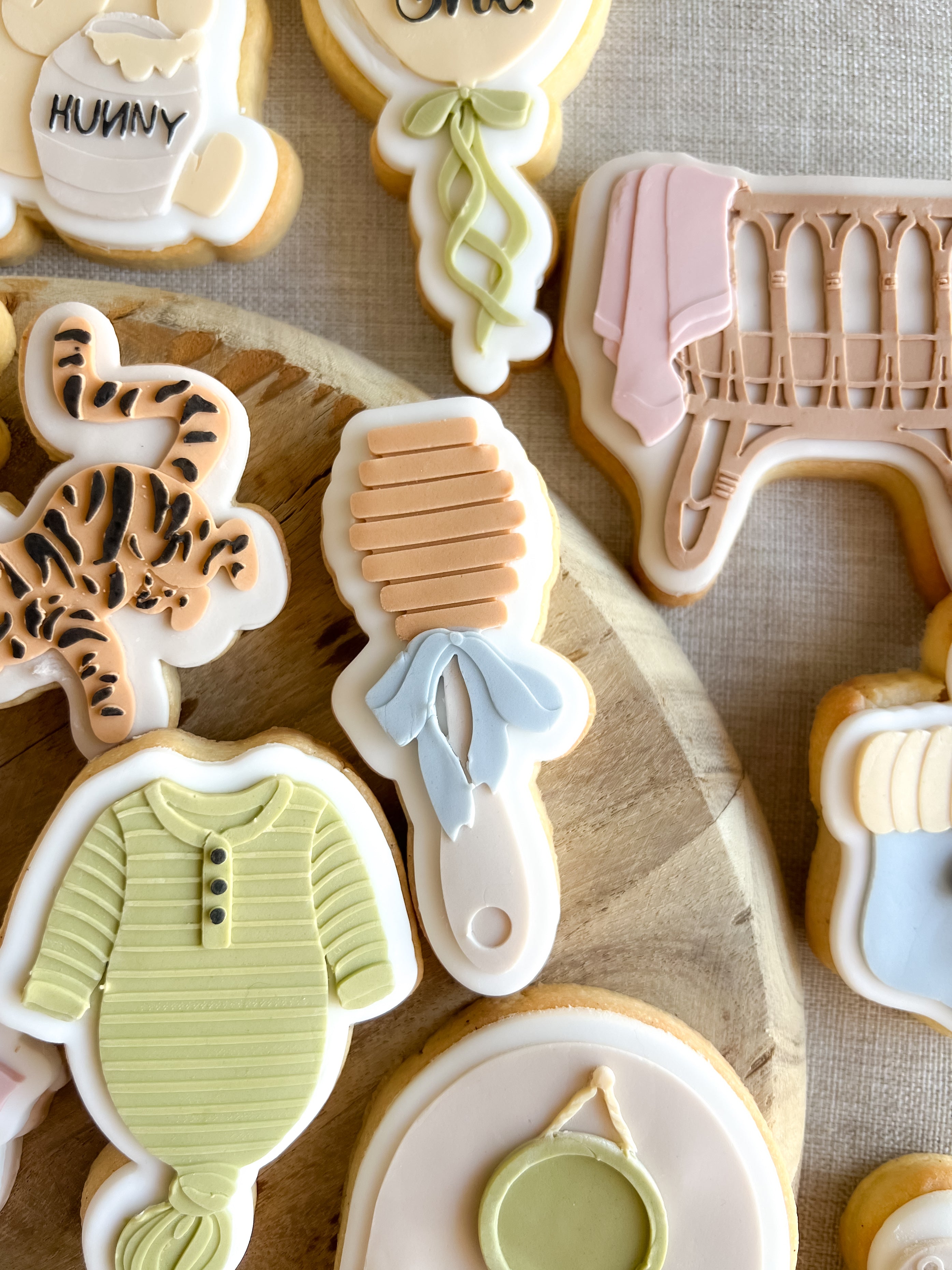 Honey dripper baby rattle debosser and cutter