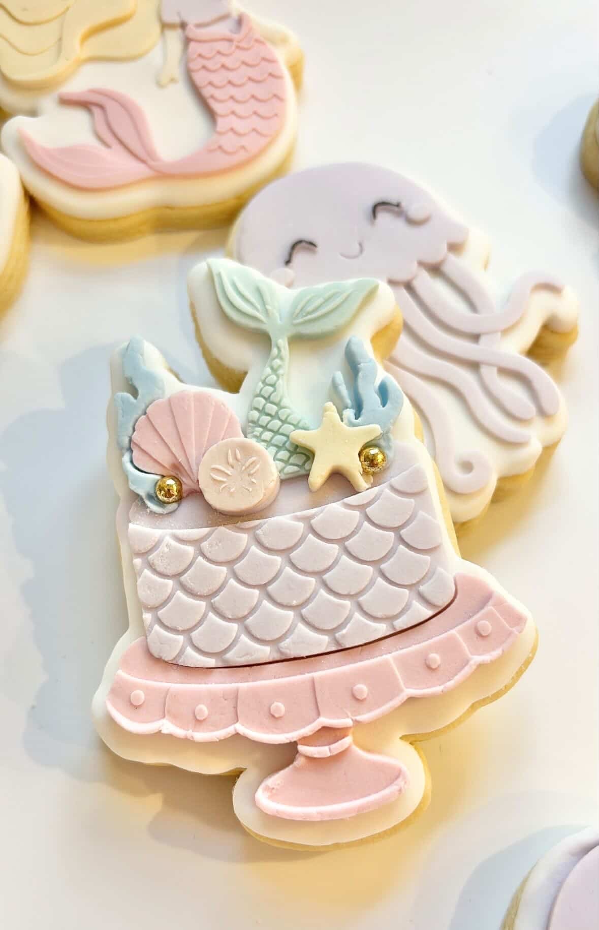 Mermaid cake debosser and cutter