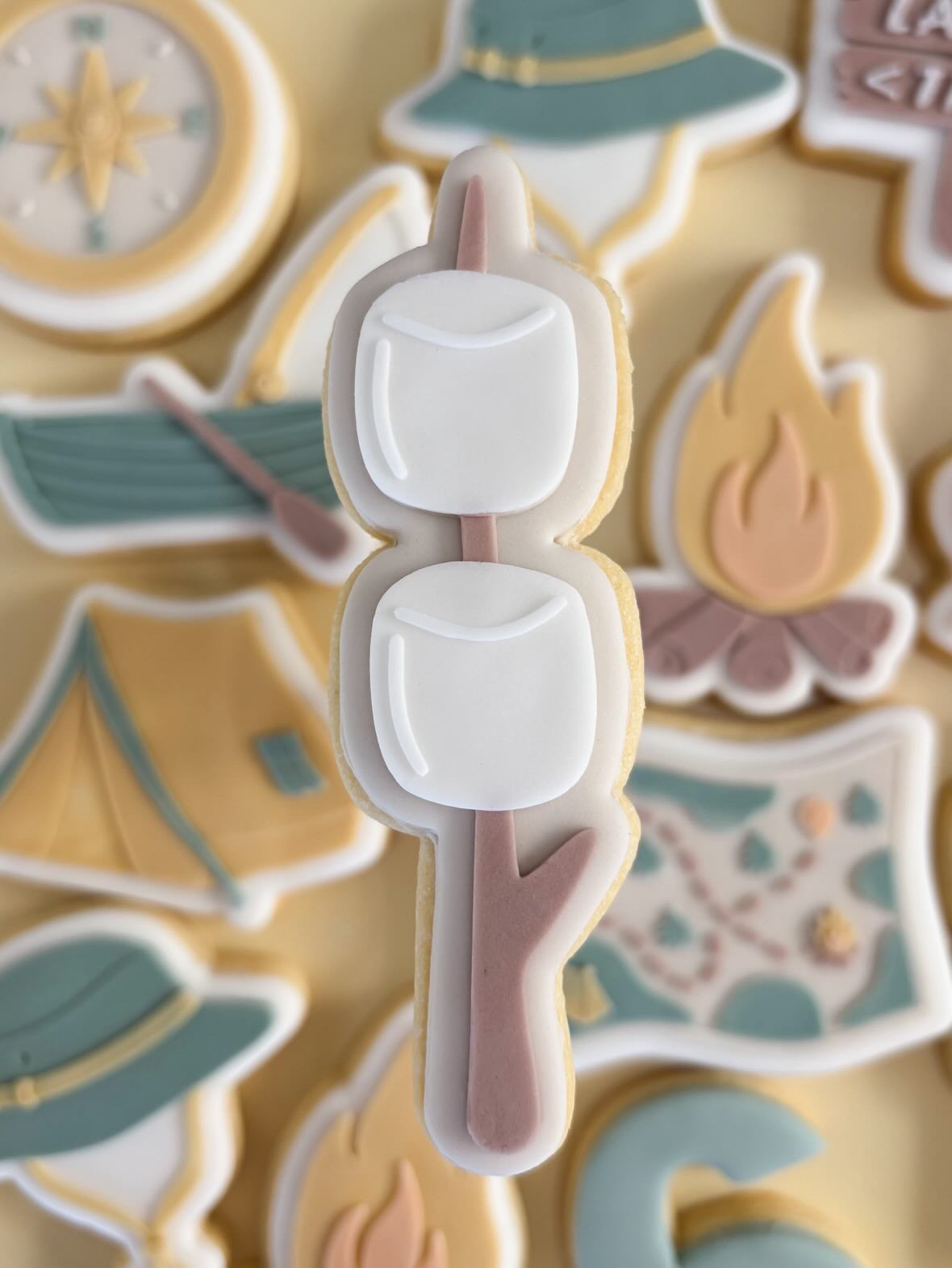 Marshmallows on stick debosser and cutter