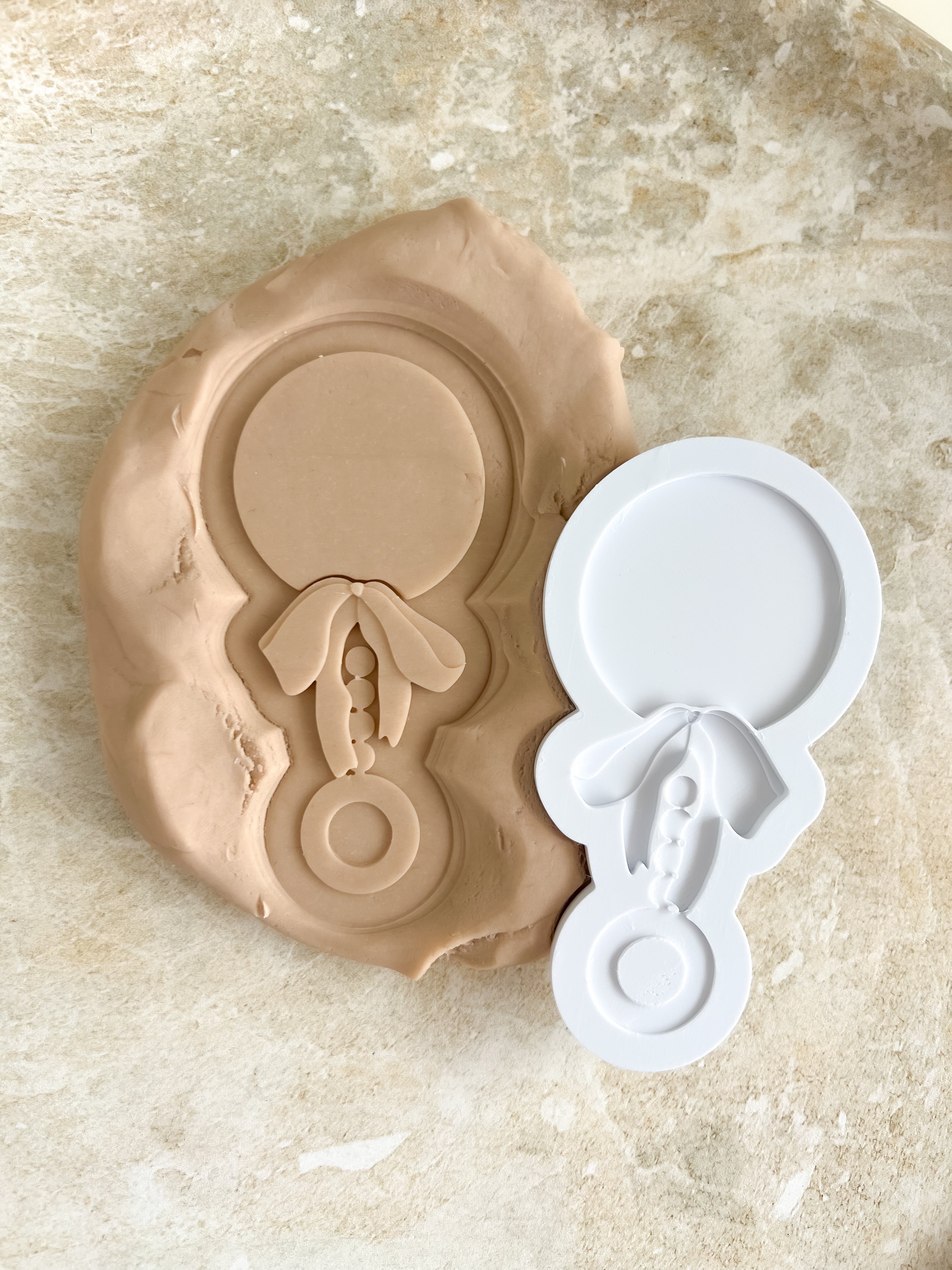 Plain baby rattle V3 debosser and cutter
