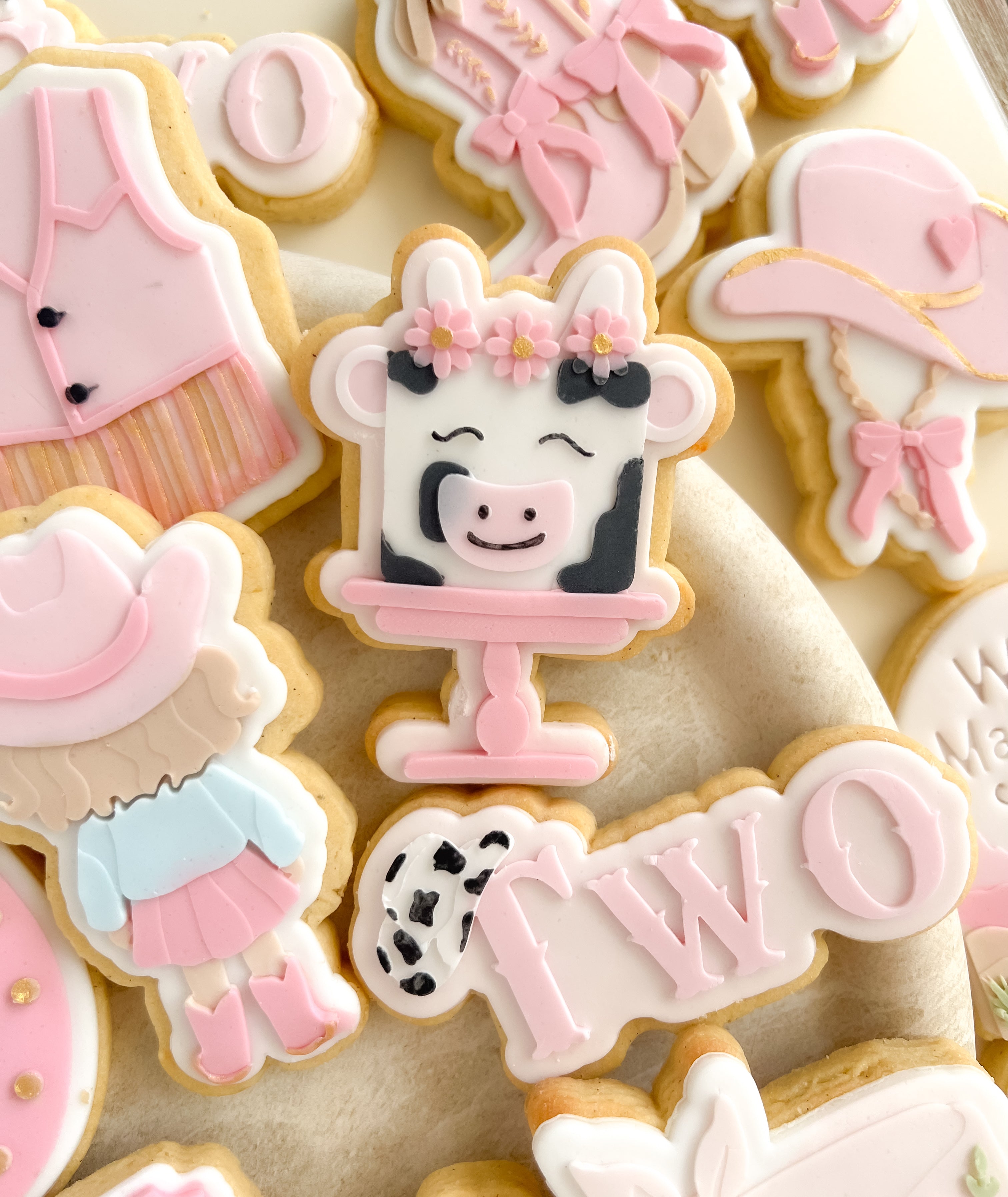 Cow head cake debosser and cutter