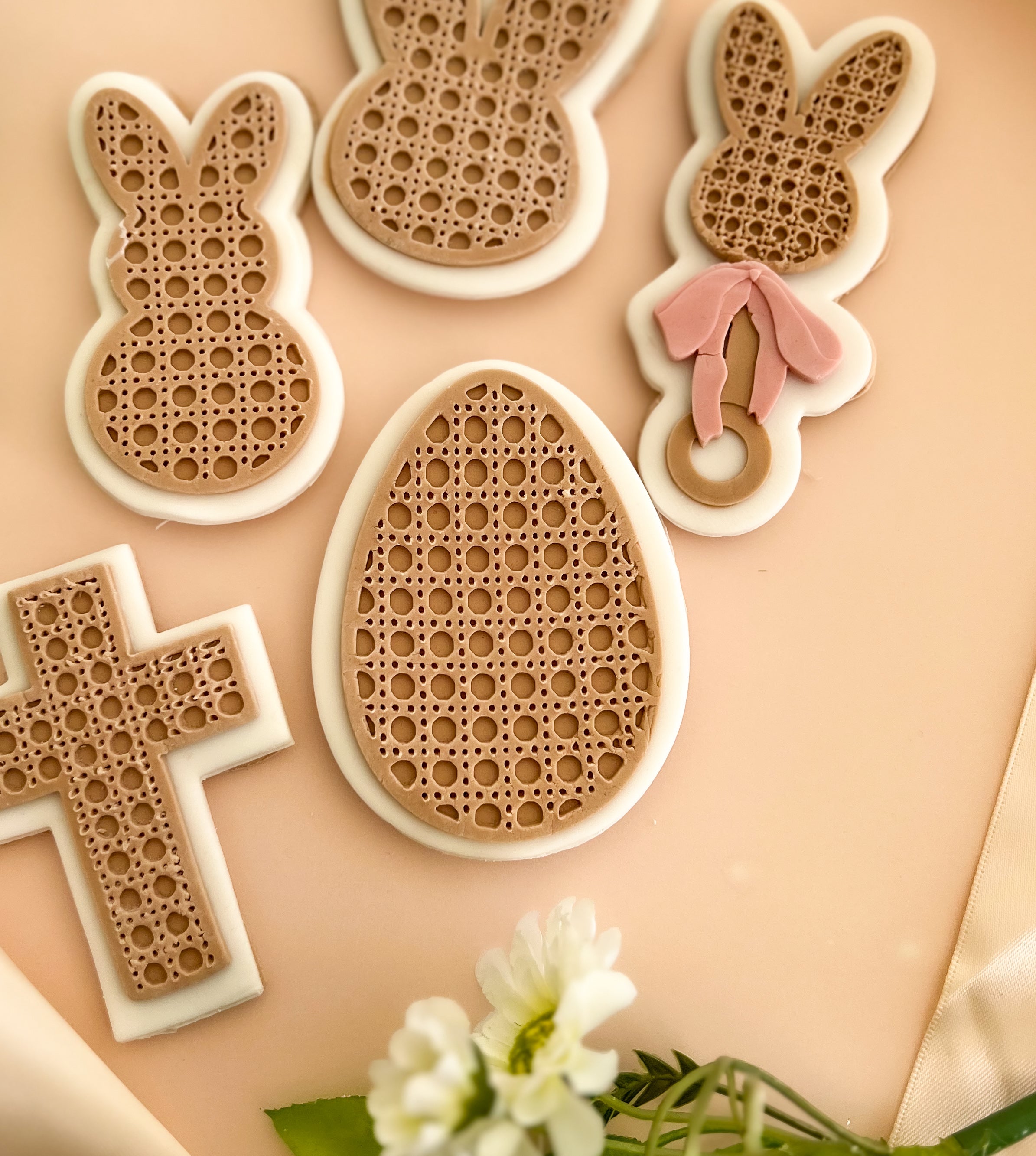 Rattan egg debosser and cutter