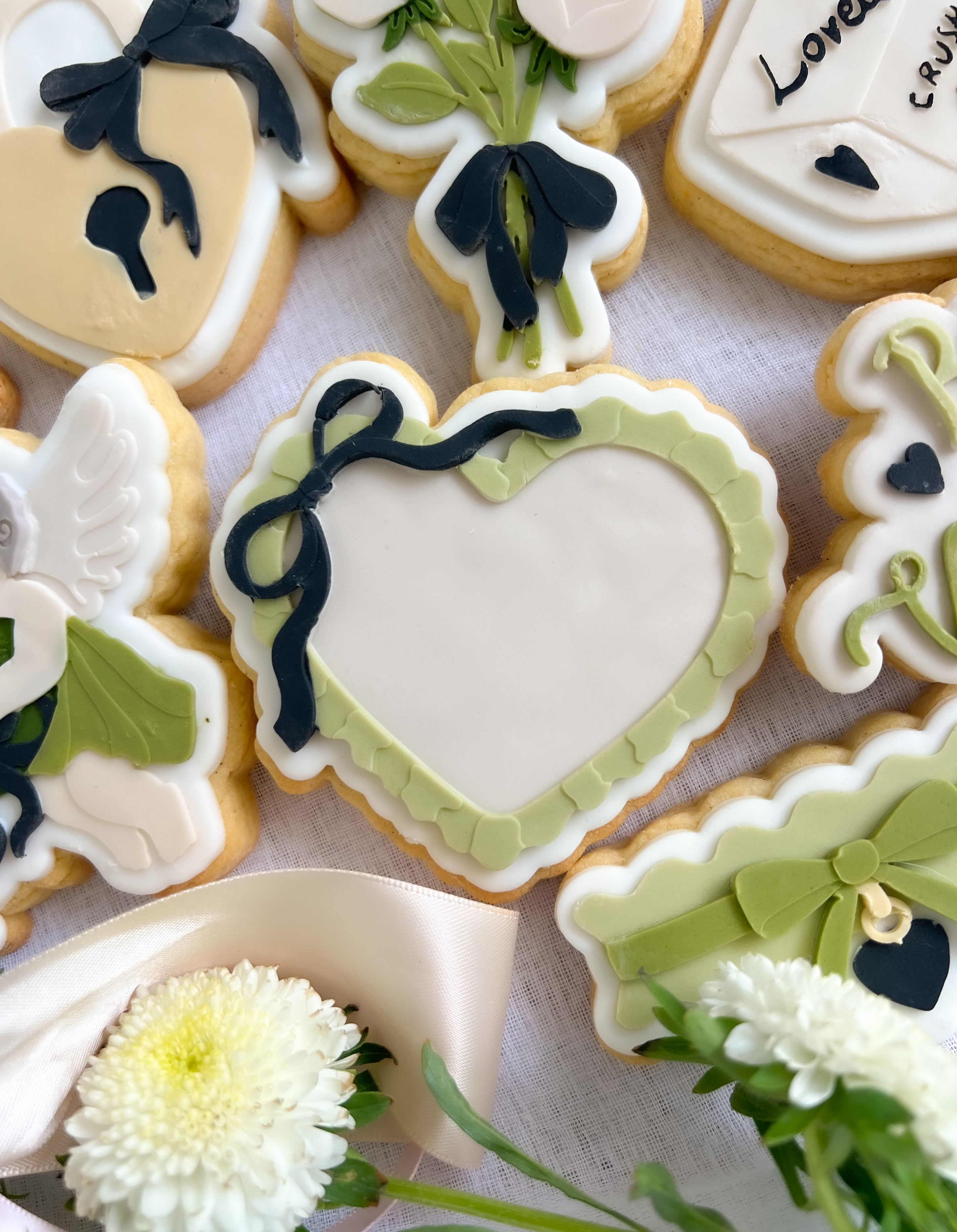 Frilly heart debosser and cutter