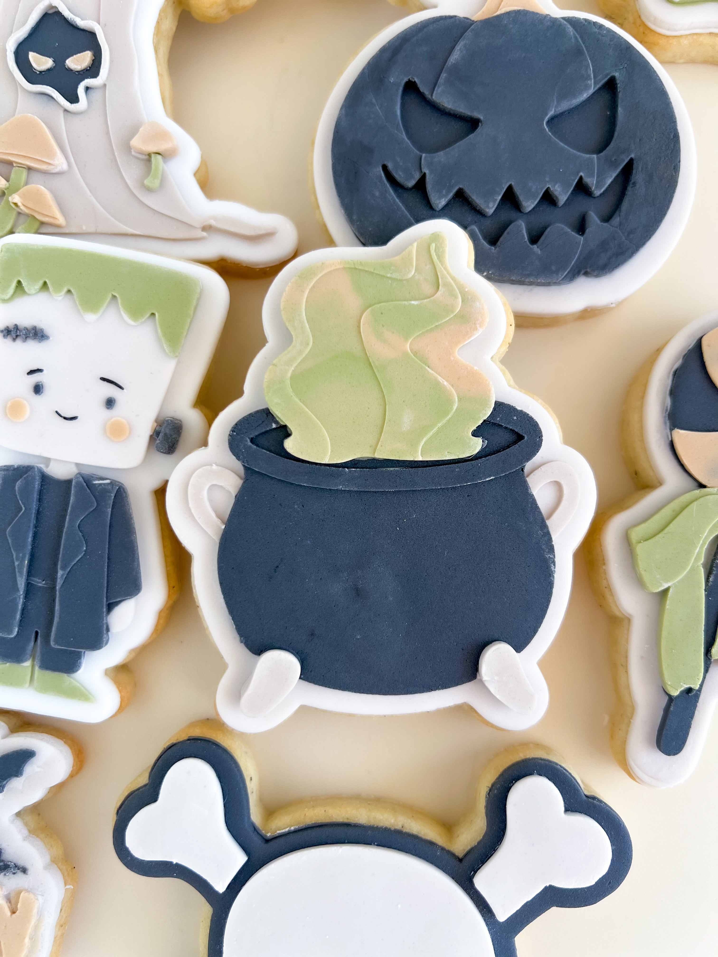 Cauldron debosser and cutter