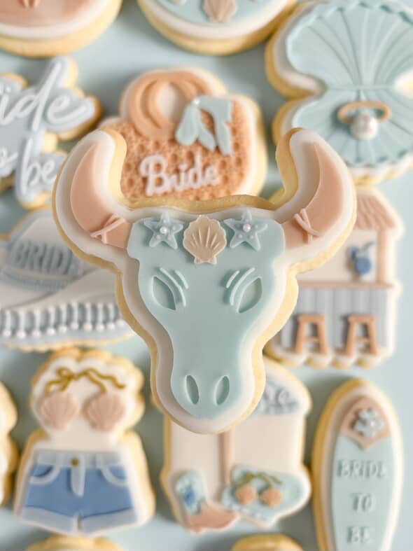 Cow skull with shells debosser and cutter