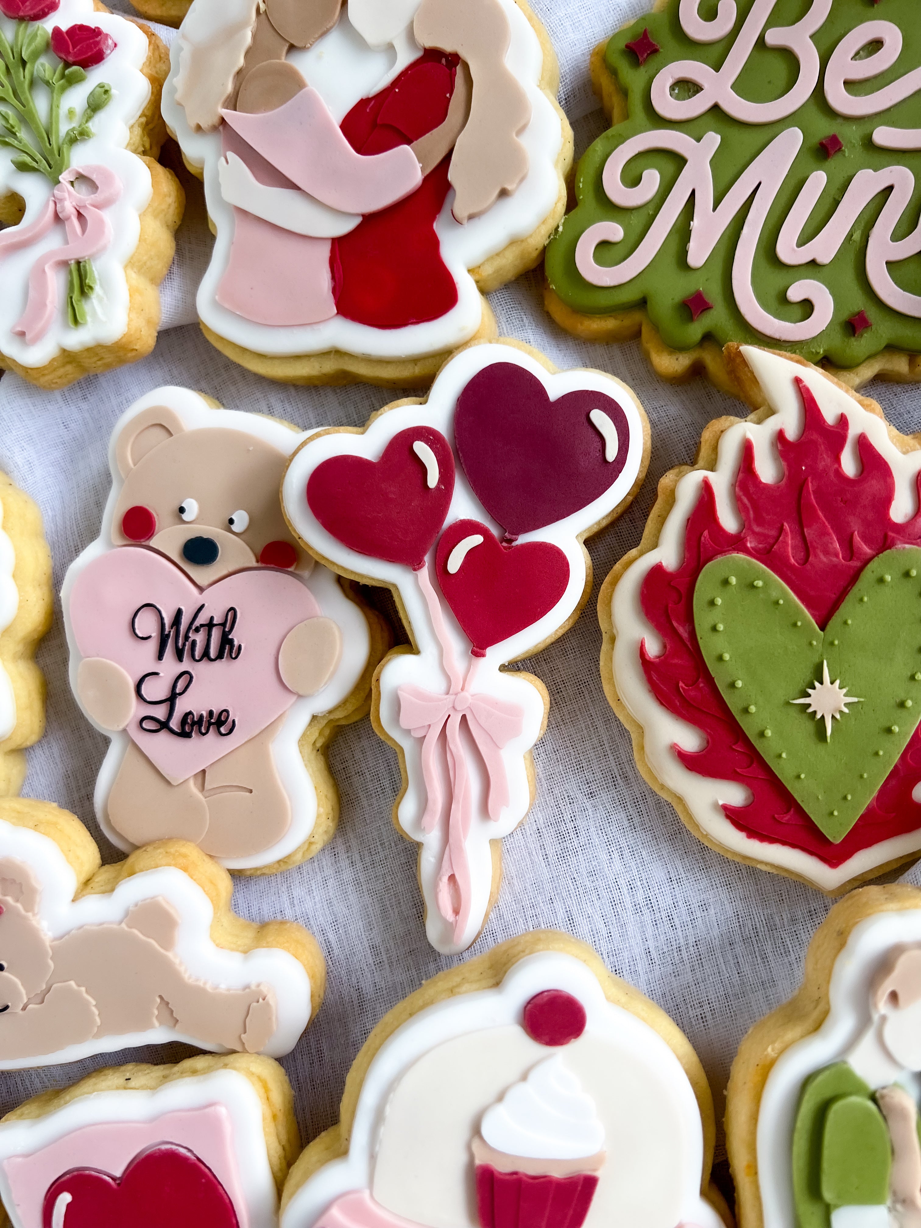 Love heart balloons debosser and cutter