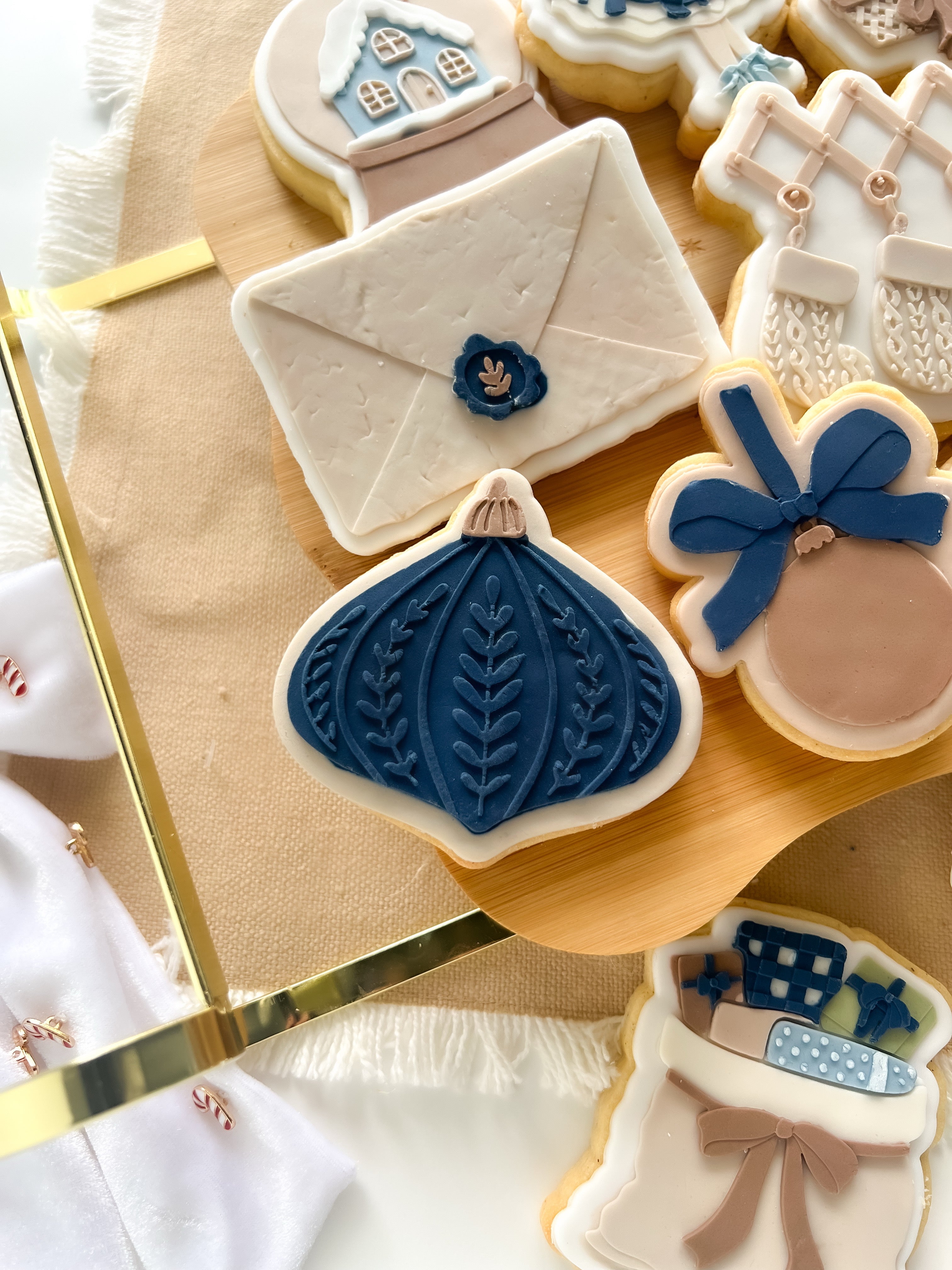 Detailed bauble debosser and cutter