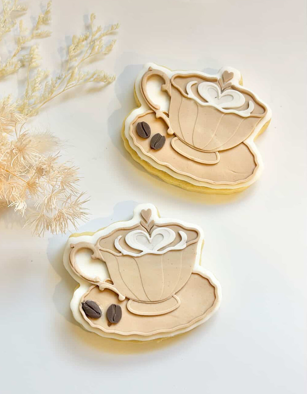 Fancy coffee cup debosser and cutter