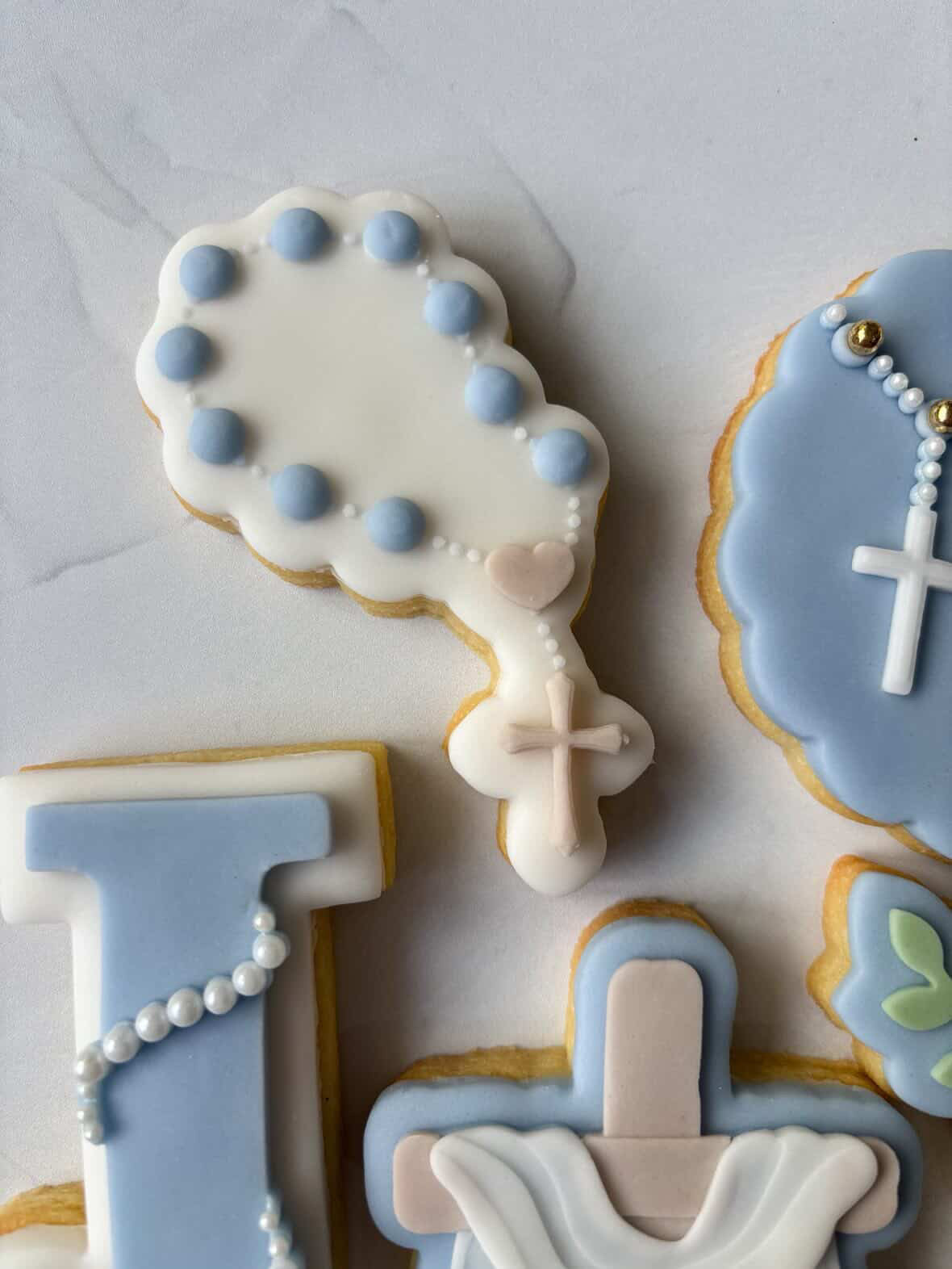 Rosary beads debosser and cutter