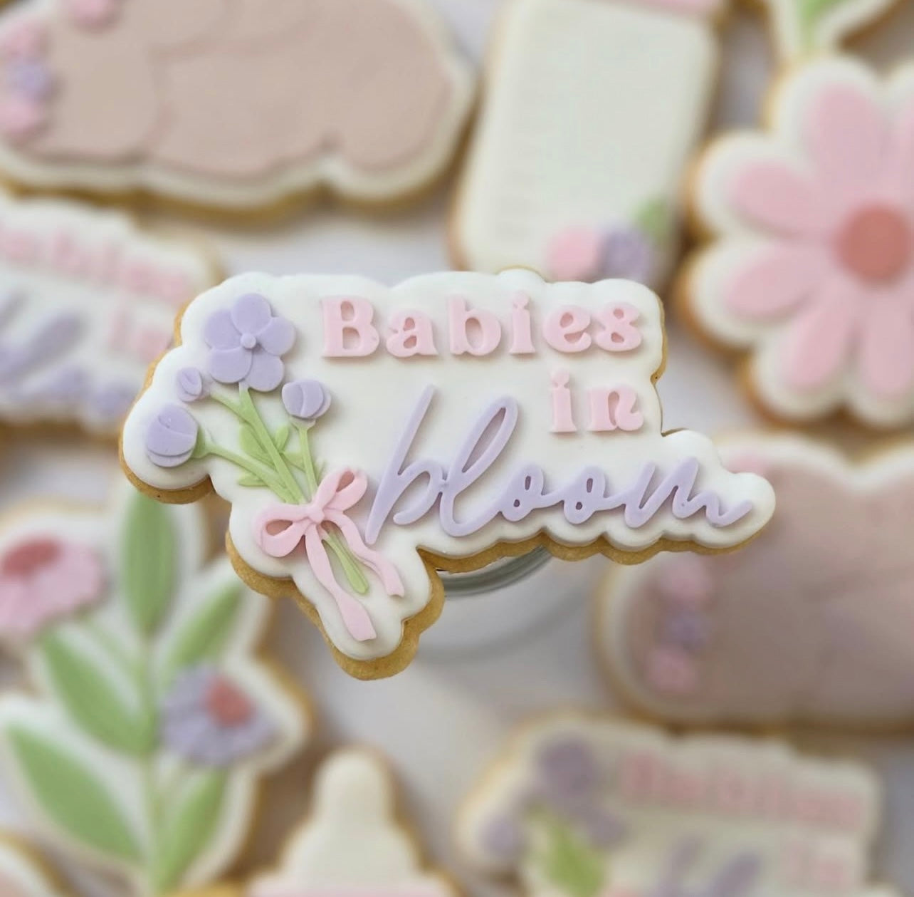 Babies in bloom debosser and cutter