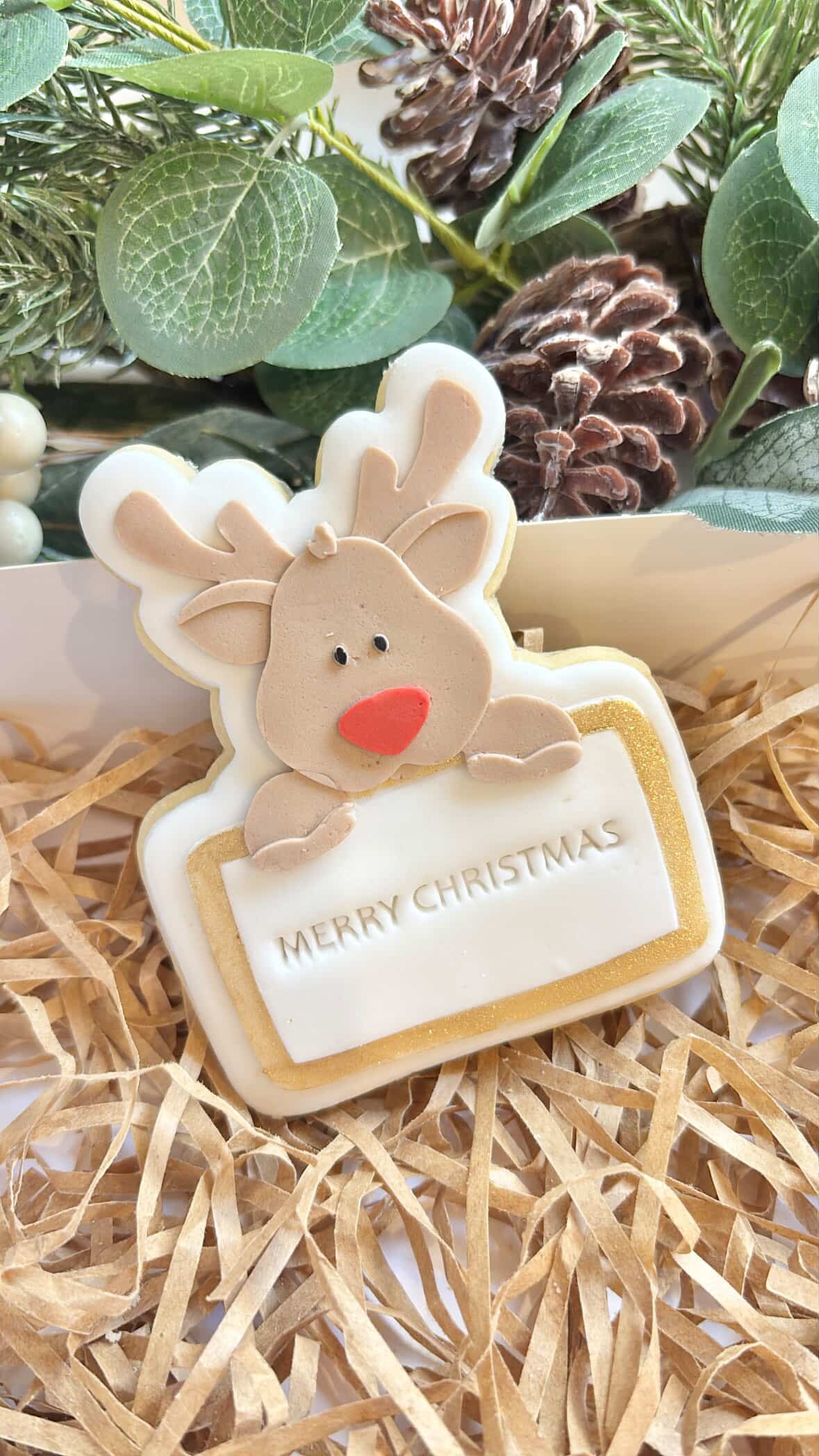 Reindeer name plaque debosser and cutter