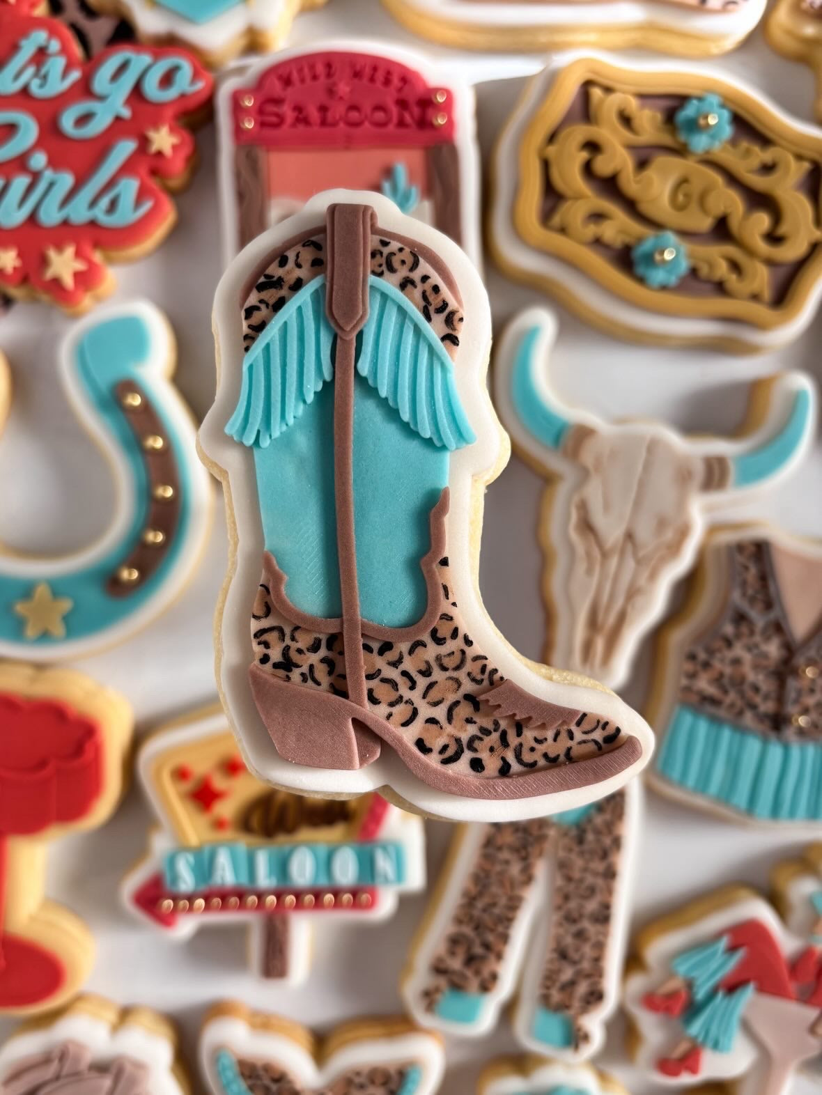 Cowgirl boot debosser and cutter