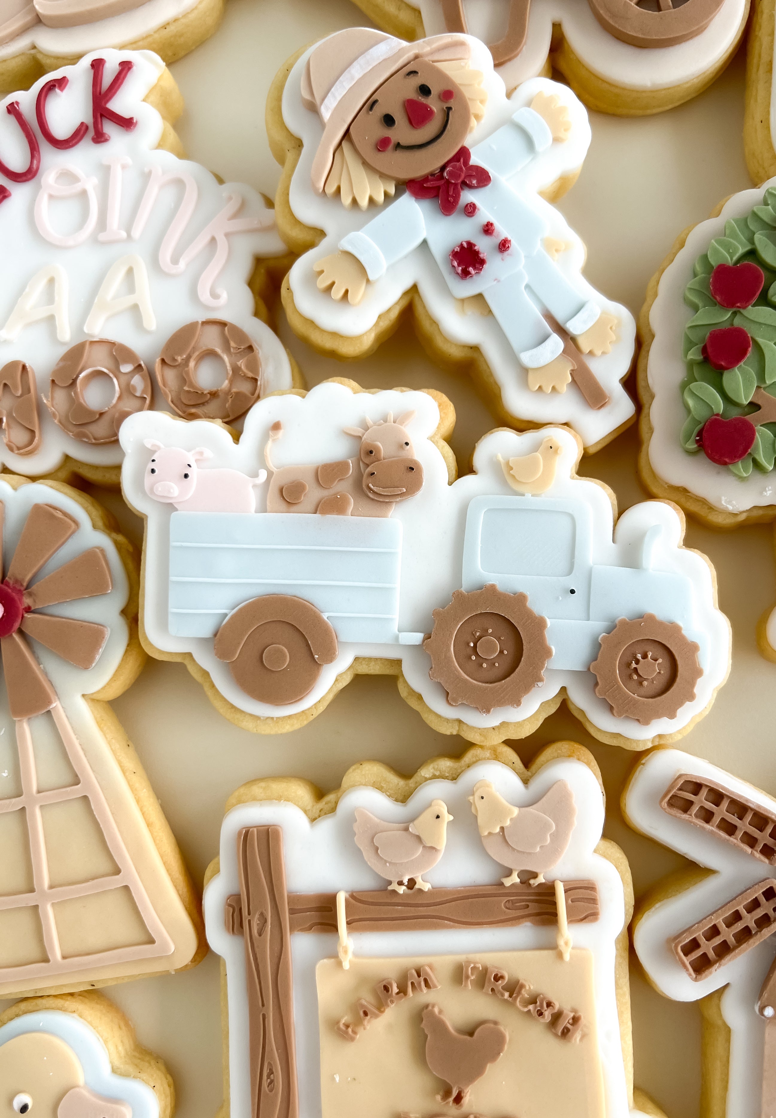 Tractor with trailer and farm animals debosser and cutter