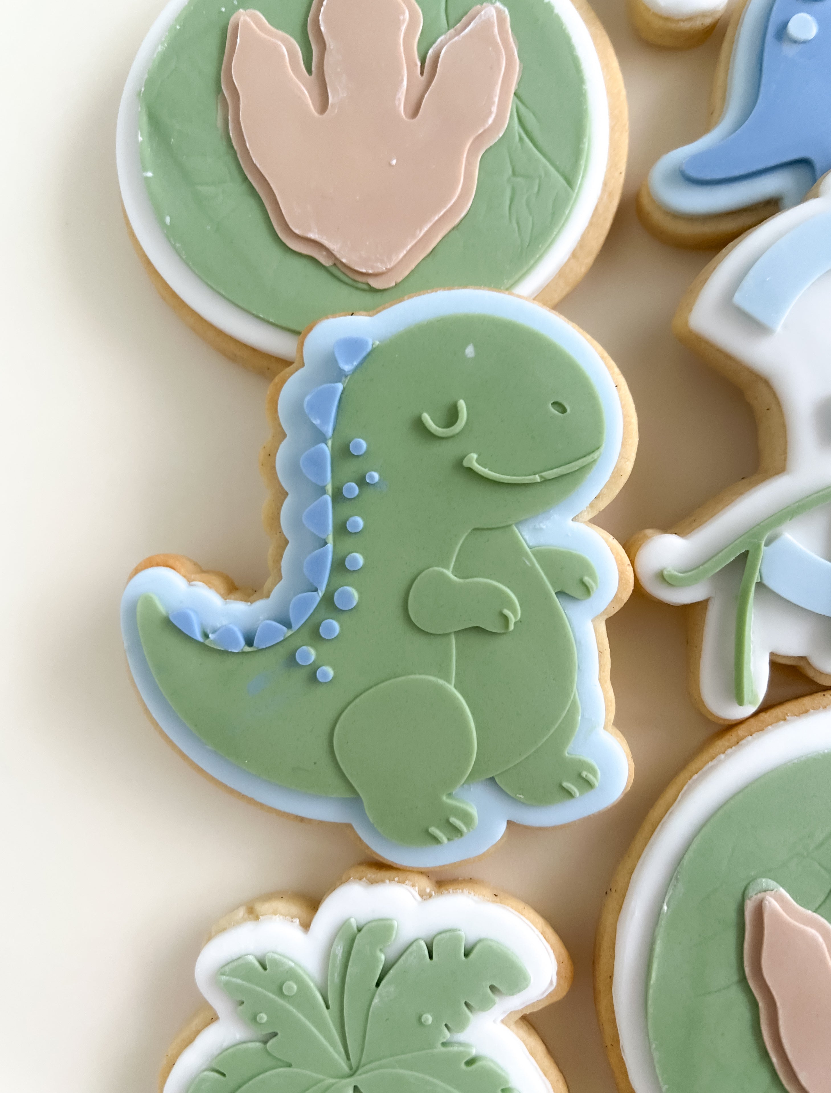 T-rex debosser and cutter