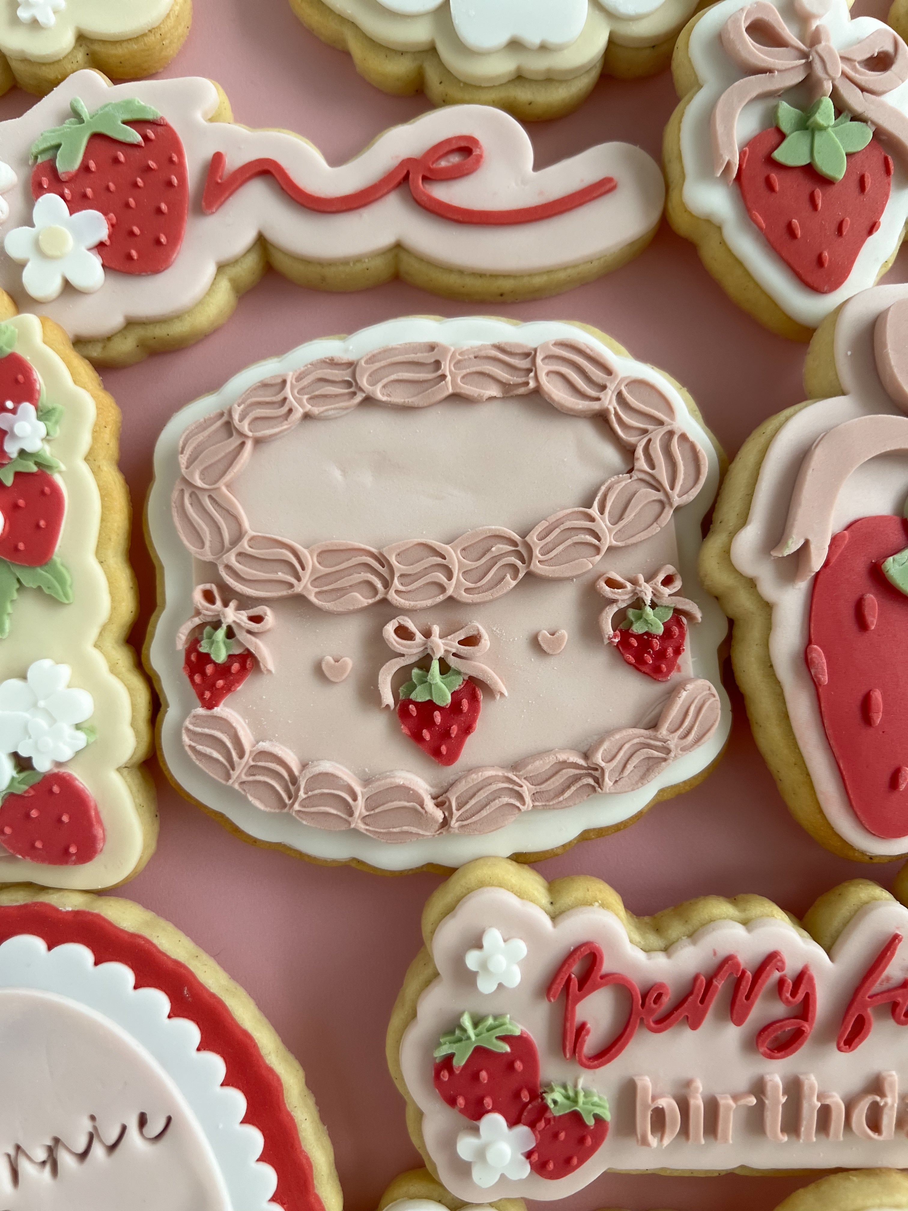 Strawberry vintage cake debosser and cutter