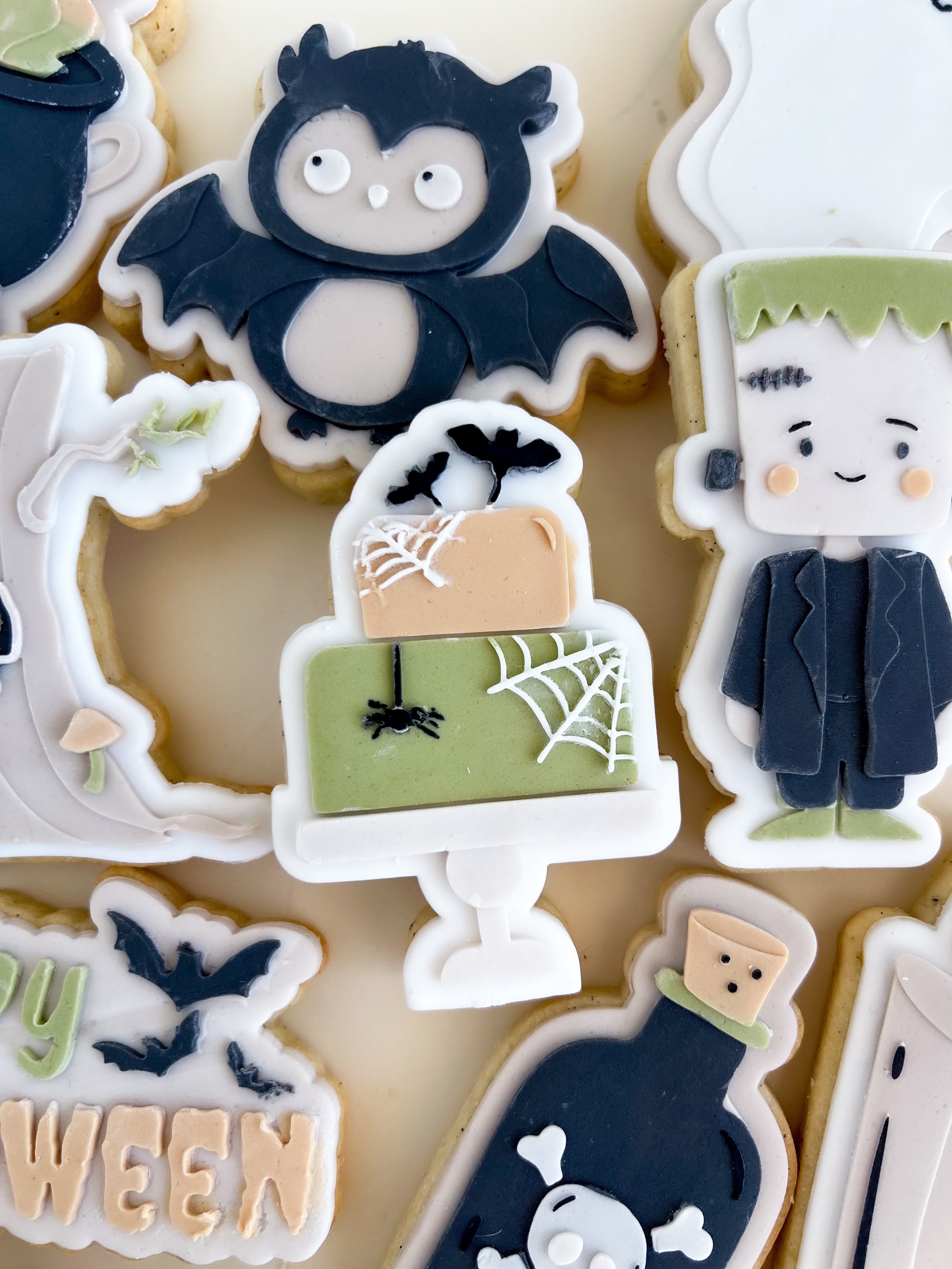 Halloween cake debosser and cutter