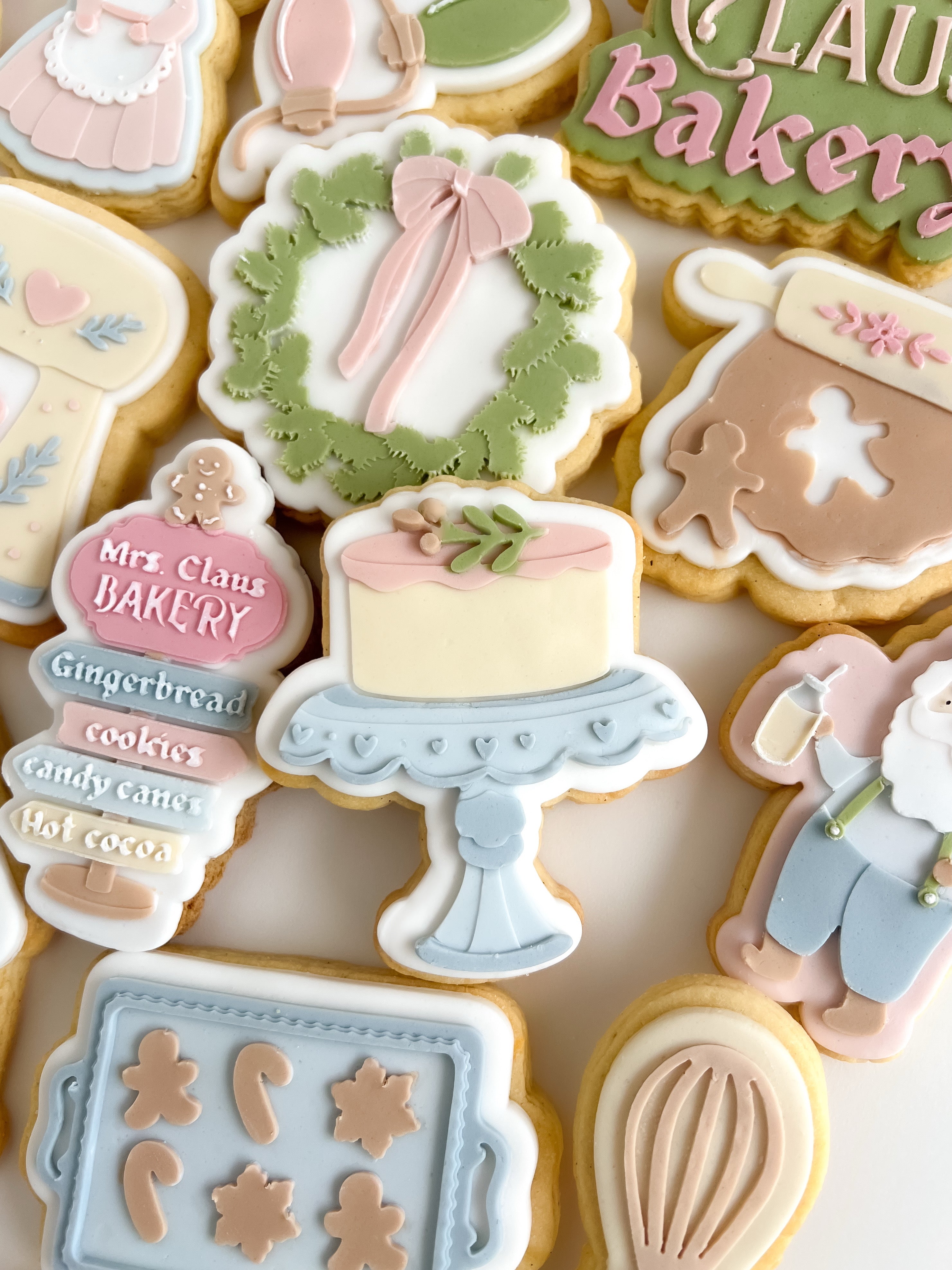 Christmas cake on stand debosser and cutter