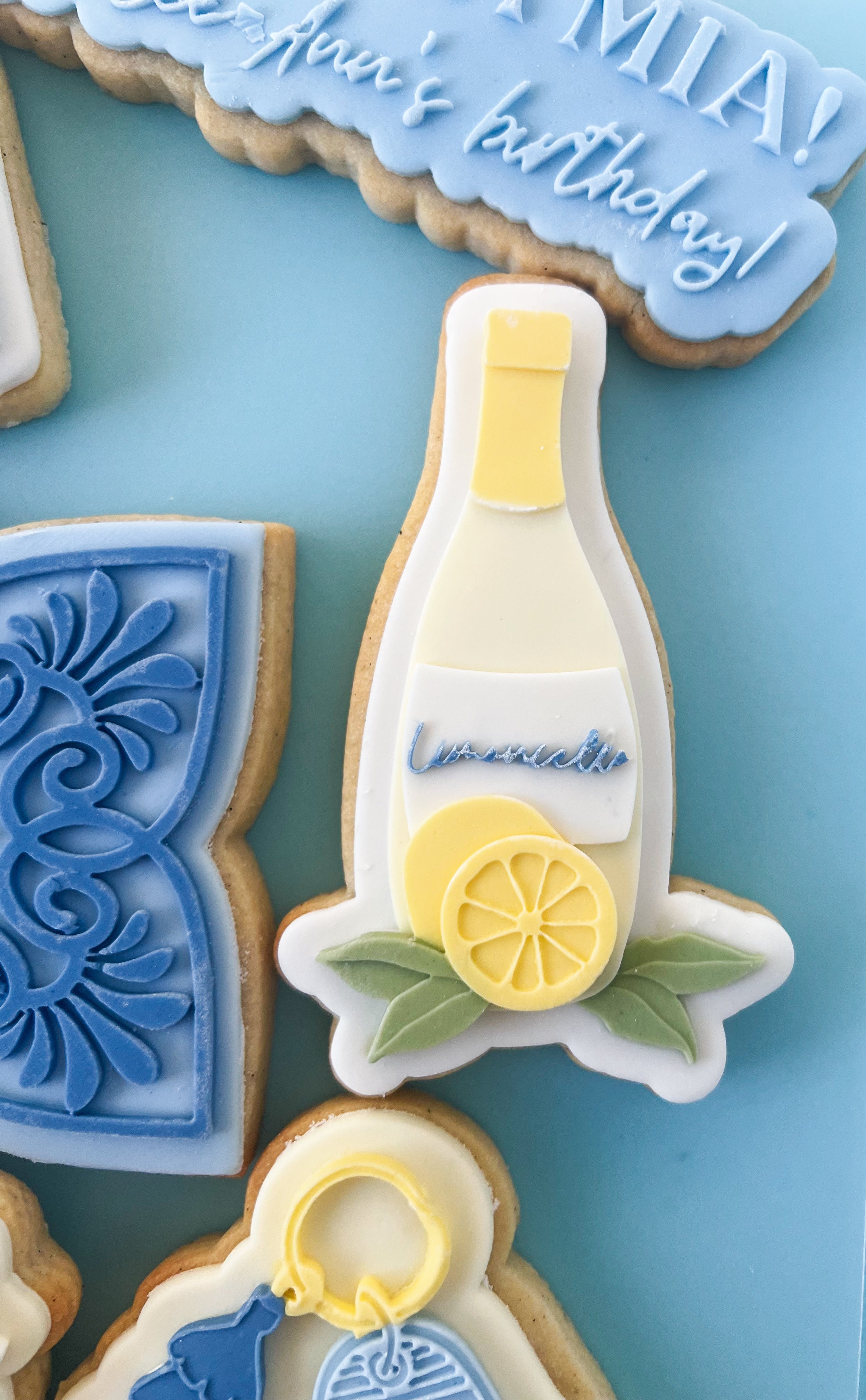 Lemon alcohol bottle debosser and cutter